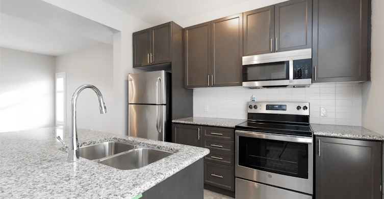 2314 Natasha Circle, Oakville, ON, L6M 0L1 - 4