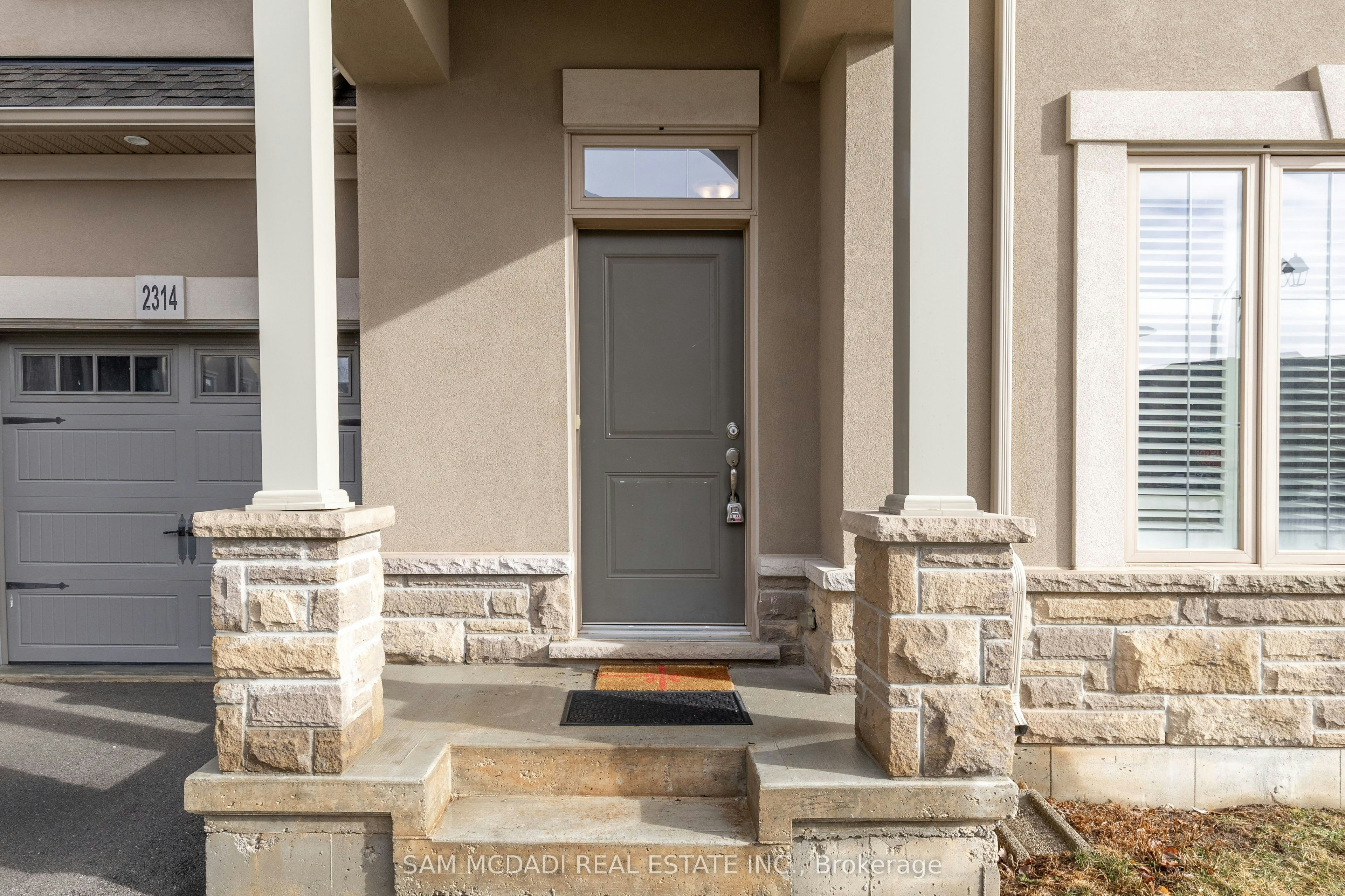 2314 Natasha Circle, Oakville, ON, L6M 0L1 2