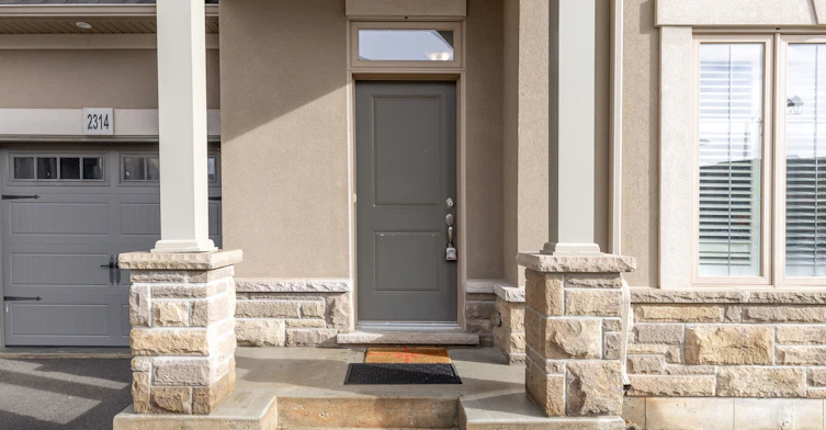2314 Natasha Circle, Oakville, ON, L6M 0L1 - 2