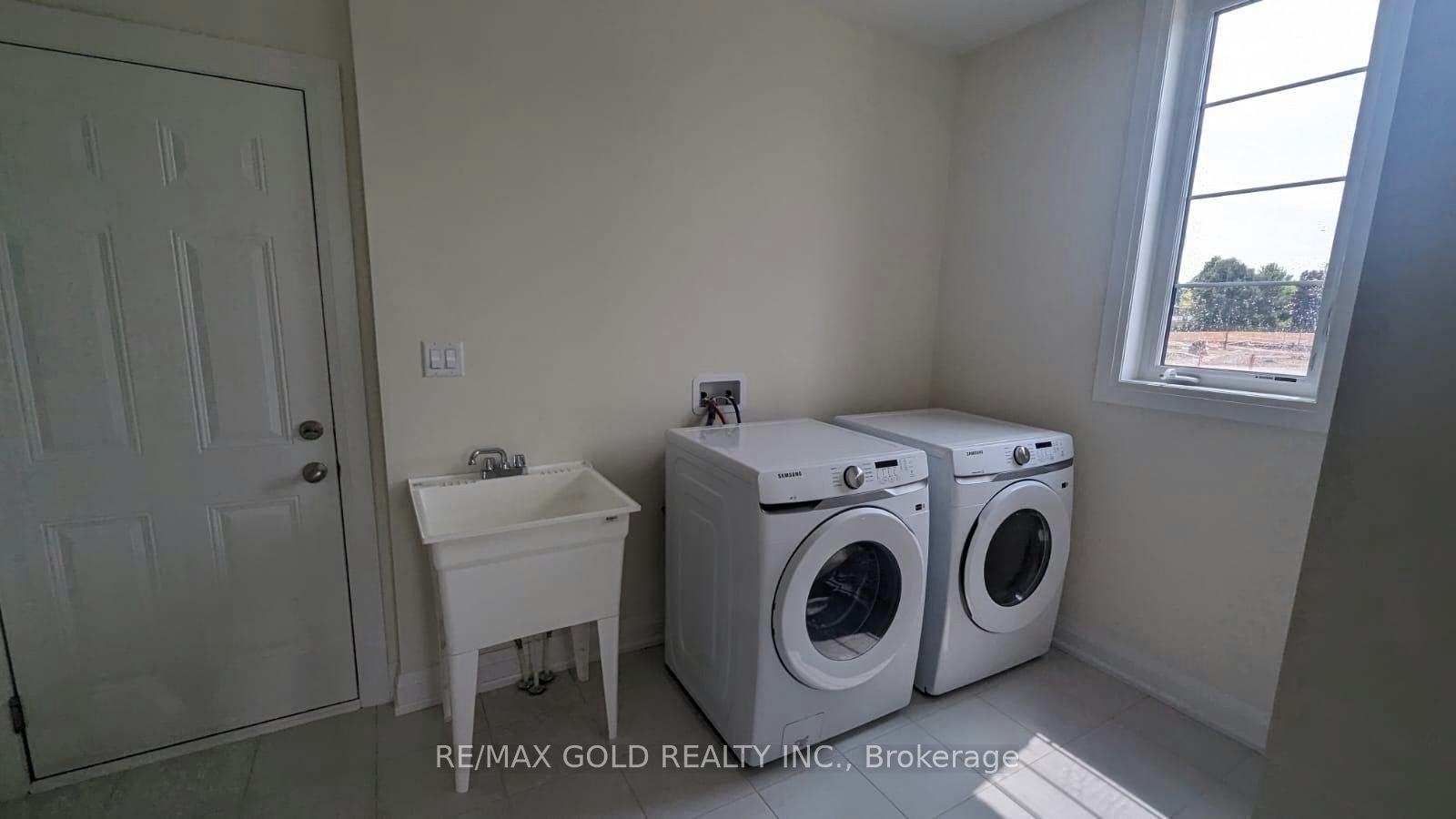 9 Sugar Pearl Road, Brampton, ON, L6Z 0K5 - 9