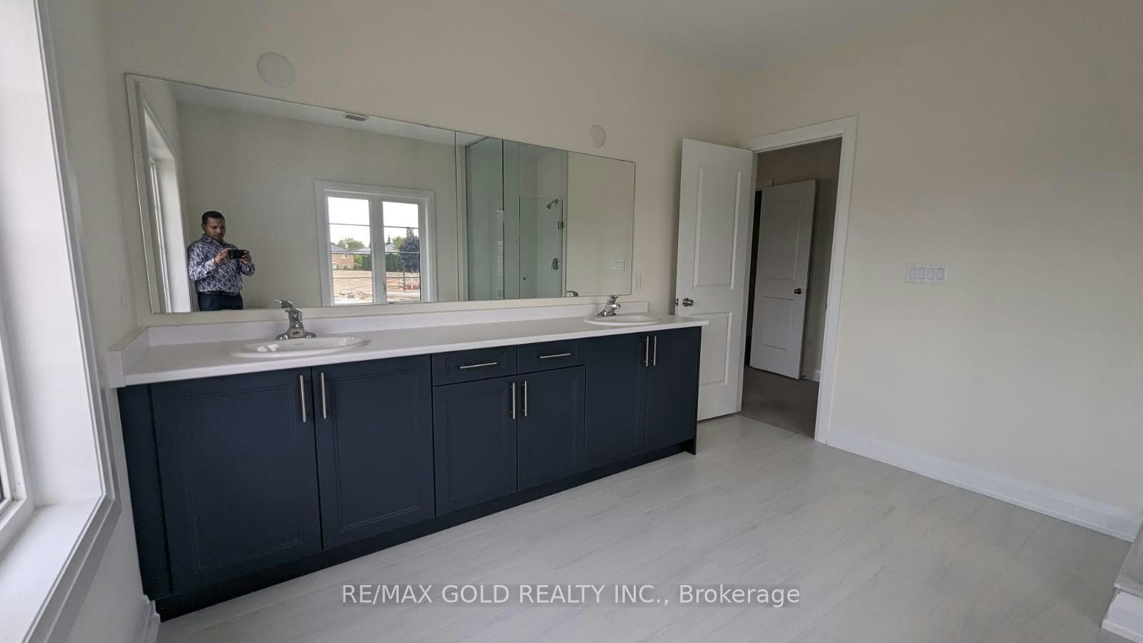 9 Sugar Pearl Road, Brampton, ON, L6Z 0K5 - 8