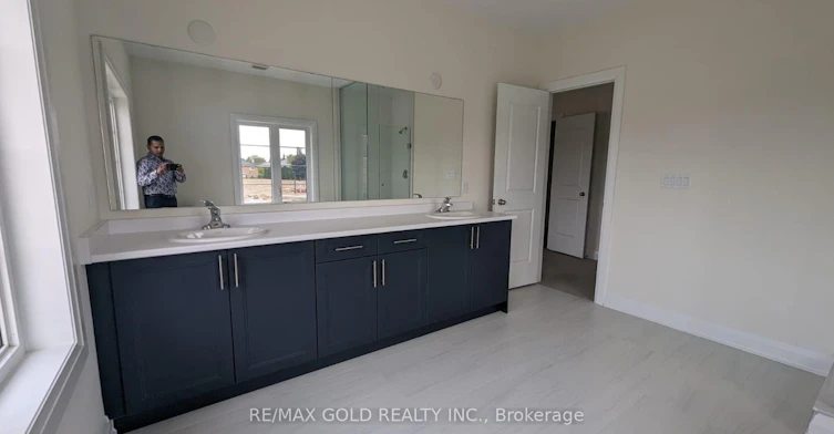 9 Sugar Pearl Road, Brampton, ON, L6Z 0K5 - 8