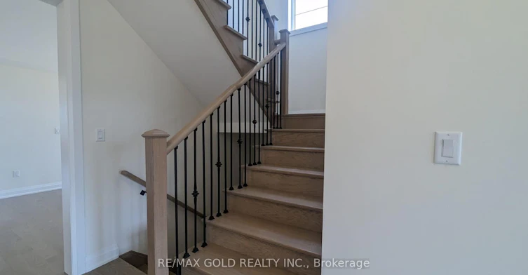 9 Sugar Pearl Road, Brampton, ON, L6Z 0K5 - 5
