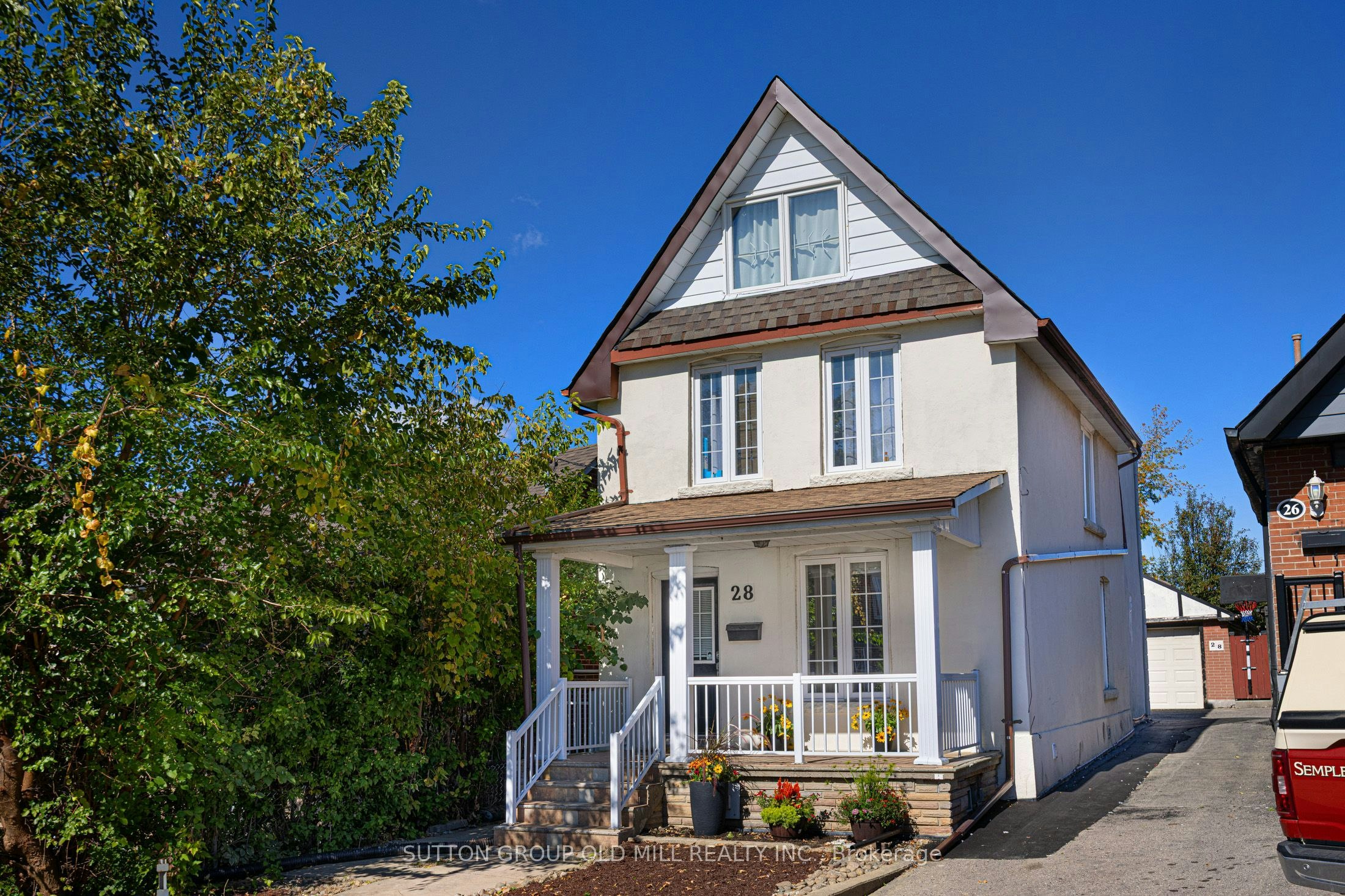 28 Holwood Avenue, Toronto, ON, M6M 1P5