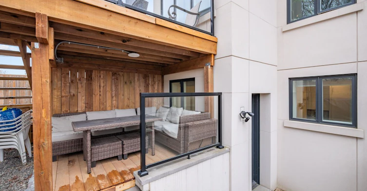 Lower-10 Katherine Road, Toronto, ON, M3K 1H9 - 7