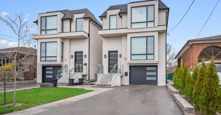 Lower-10 Katherine Road, Toronto, ON, M3K 1H9
