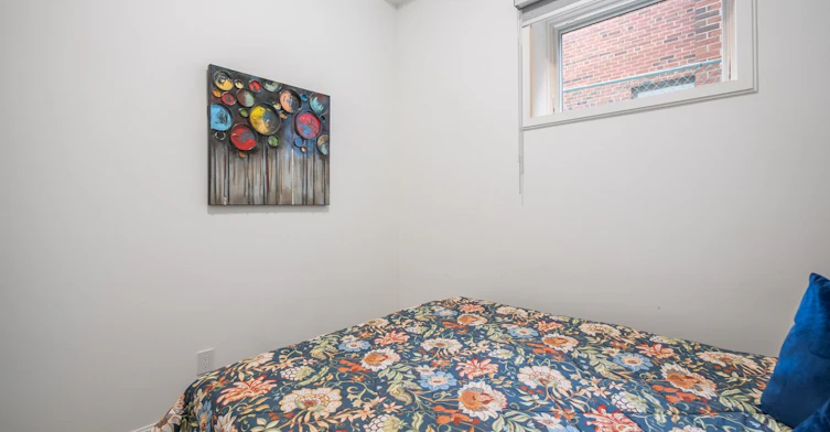 Lower-10 Katherine Road, Toronto, ON, M3K 1H9 - 28