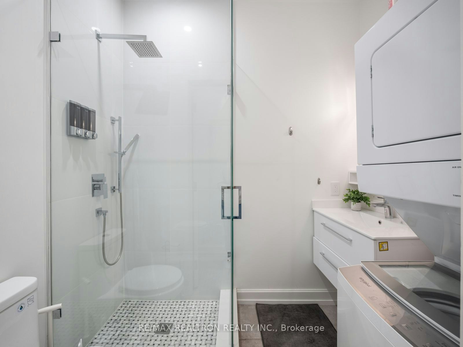 Lower-10 Katherine Road, Toronto, ON, M3K 1H9 - 29