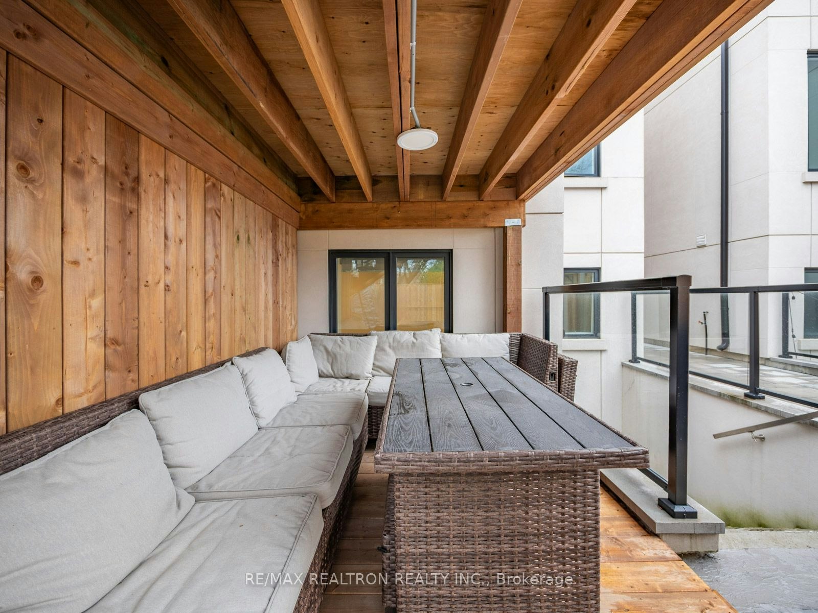 Lower-10 Katherine Road, Toronto, ON, M3K 1H9 - 34
