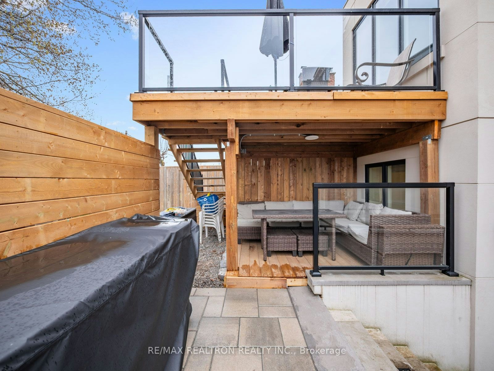 Lower-10 Katherine Road, Toronto, ON, M3K 1H9 - 33