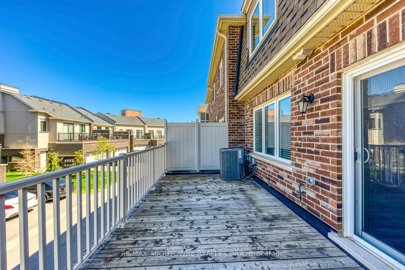 212 Ellen Davidson Drive, Oakville, ON, L6M 0V1 - 21
