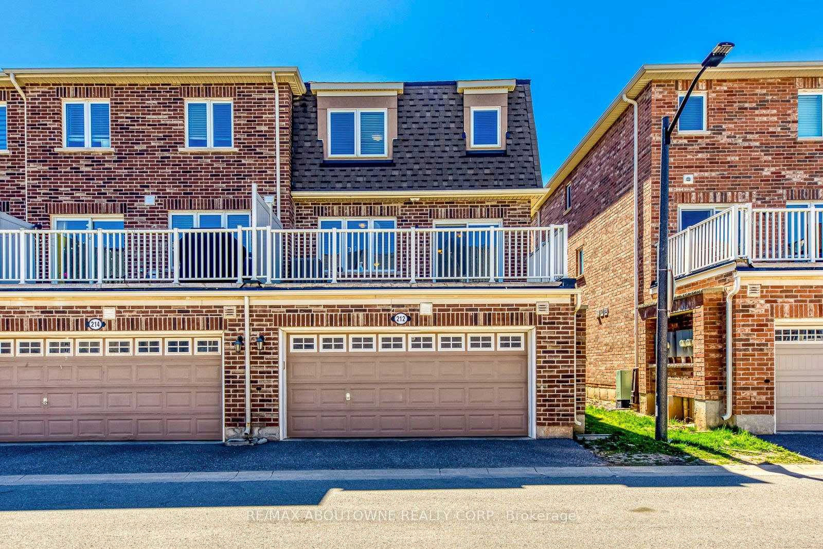 212 Ellen Davidson Drive, Oakville, ON, L6M 0V1 - 38
