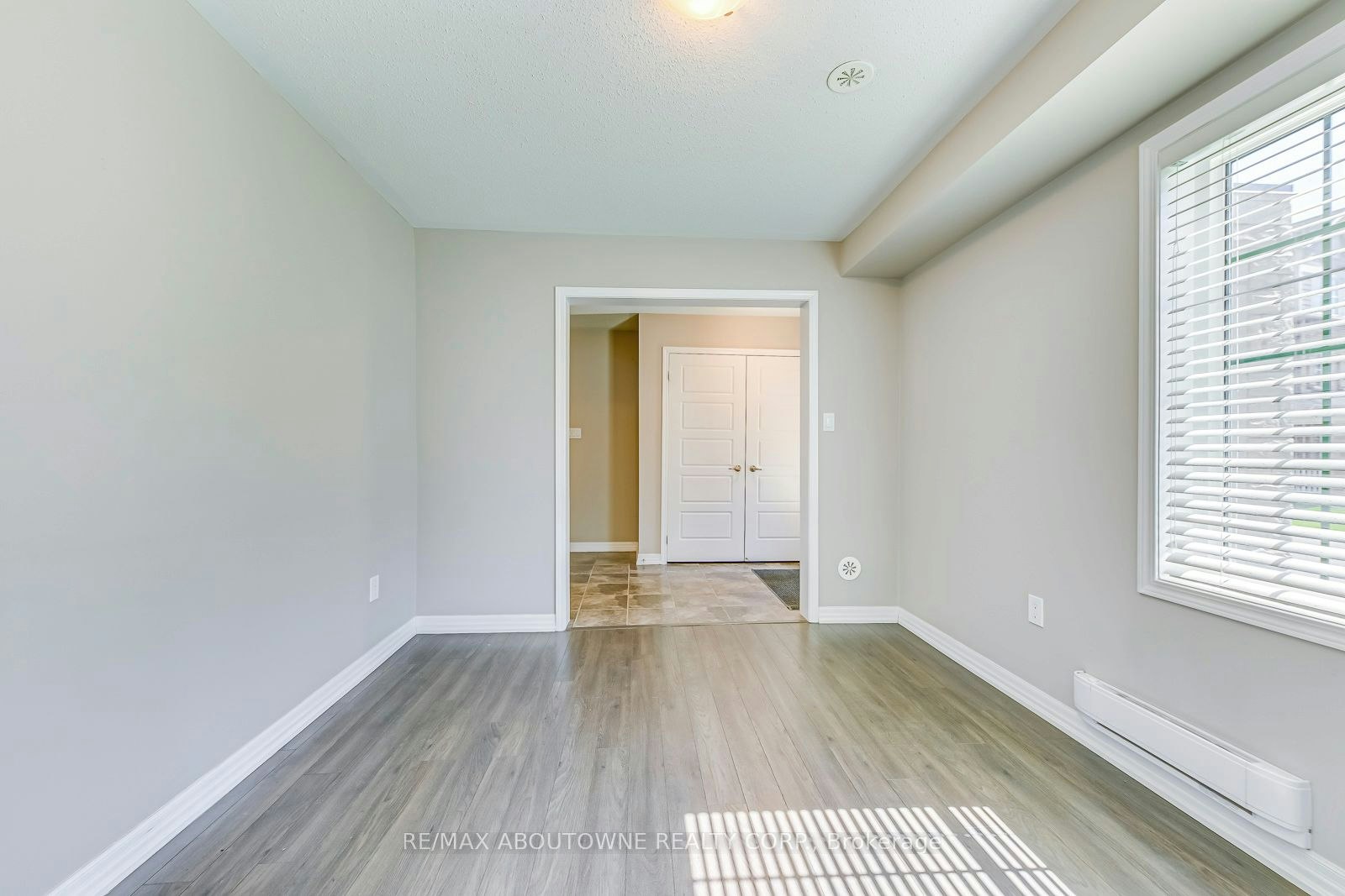 212 Ellen Davidson Drive, Oakville, ON, L6M 0V1 - 7