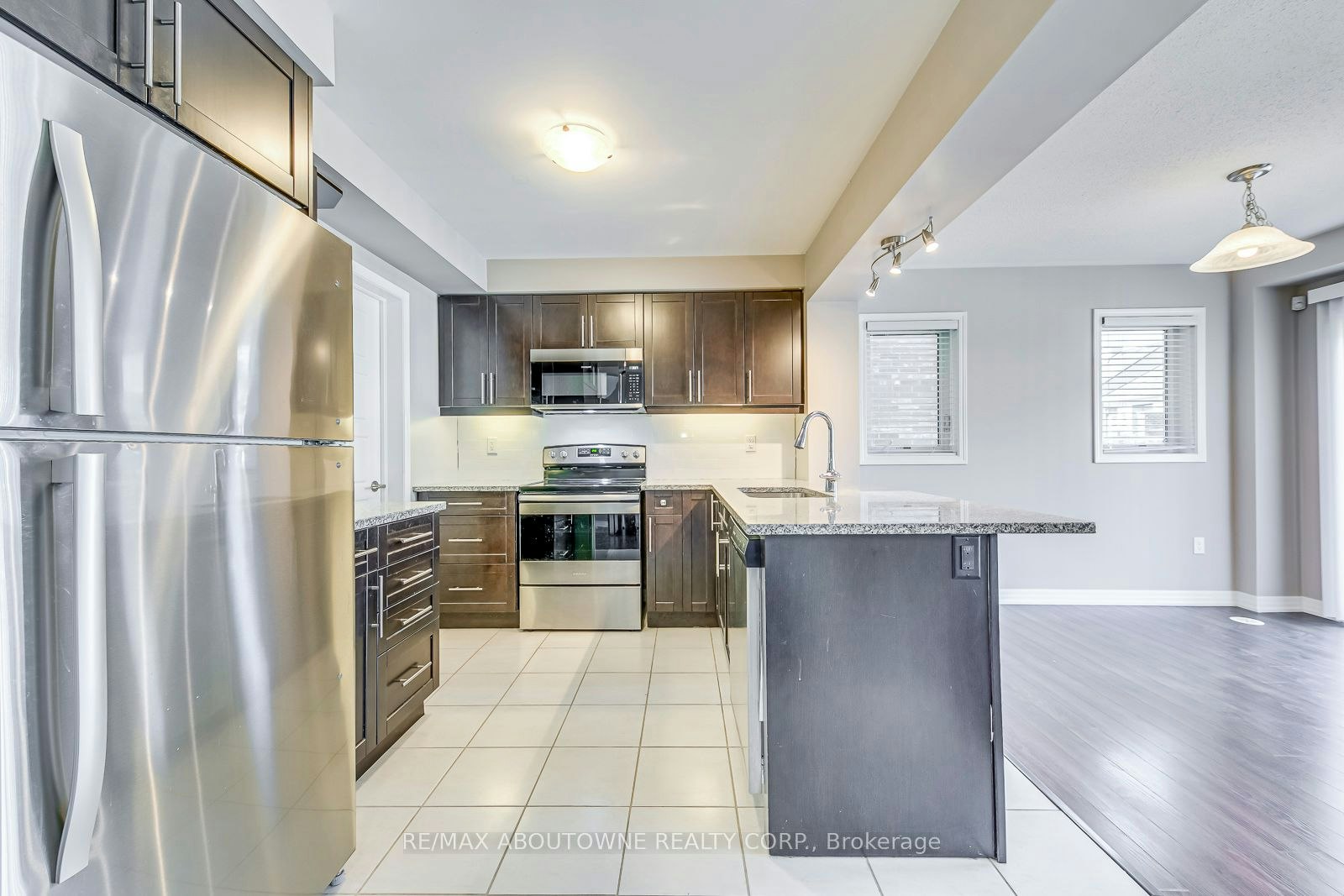 212 Ellen Davidson Drive, Oakville, ON, L6M 0V1 - 10