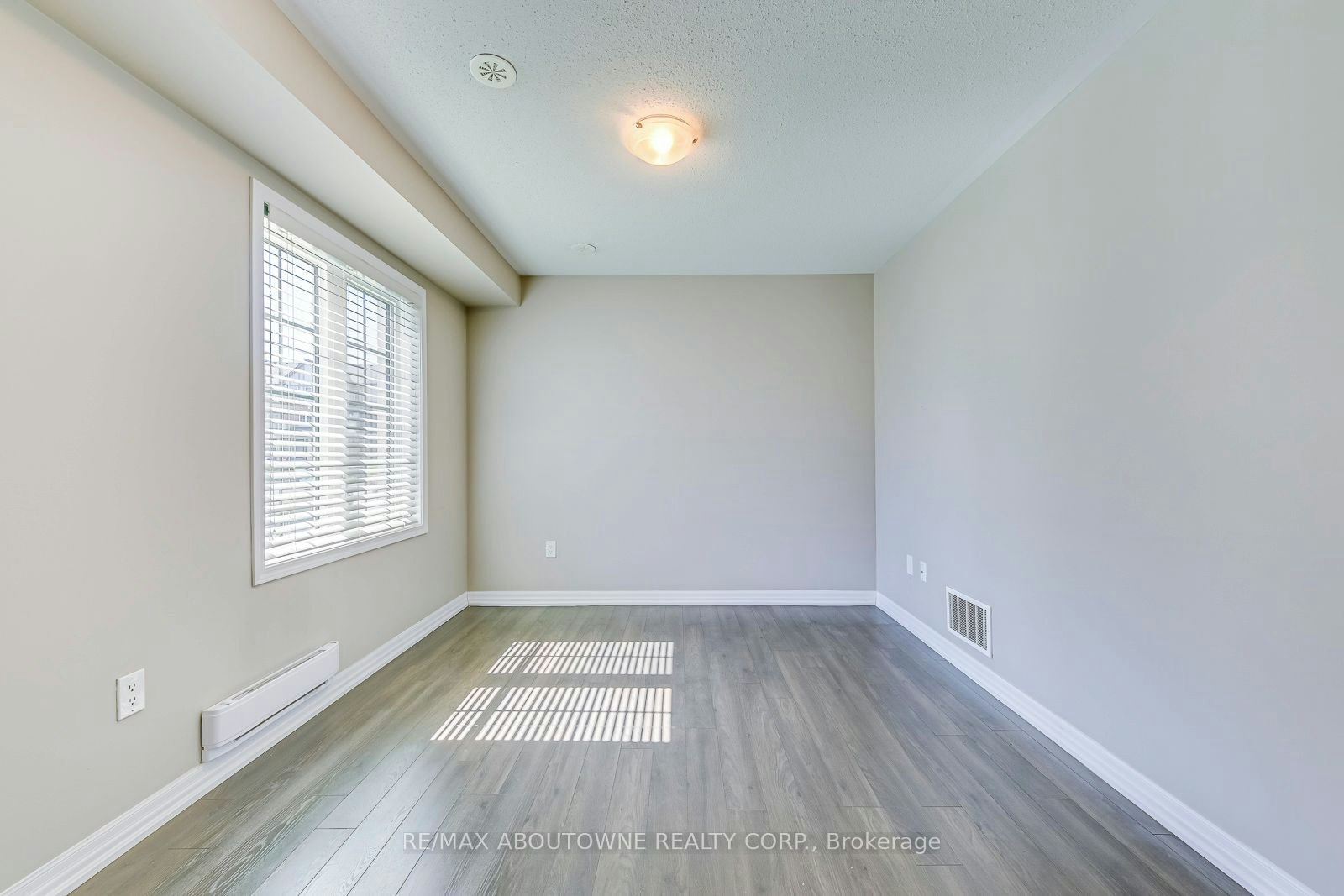 212 Ellen Davidson Drive, Oakville, ON, L6M 0V1 - 5
