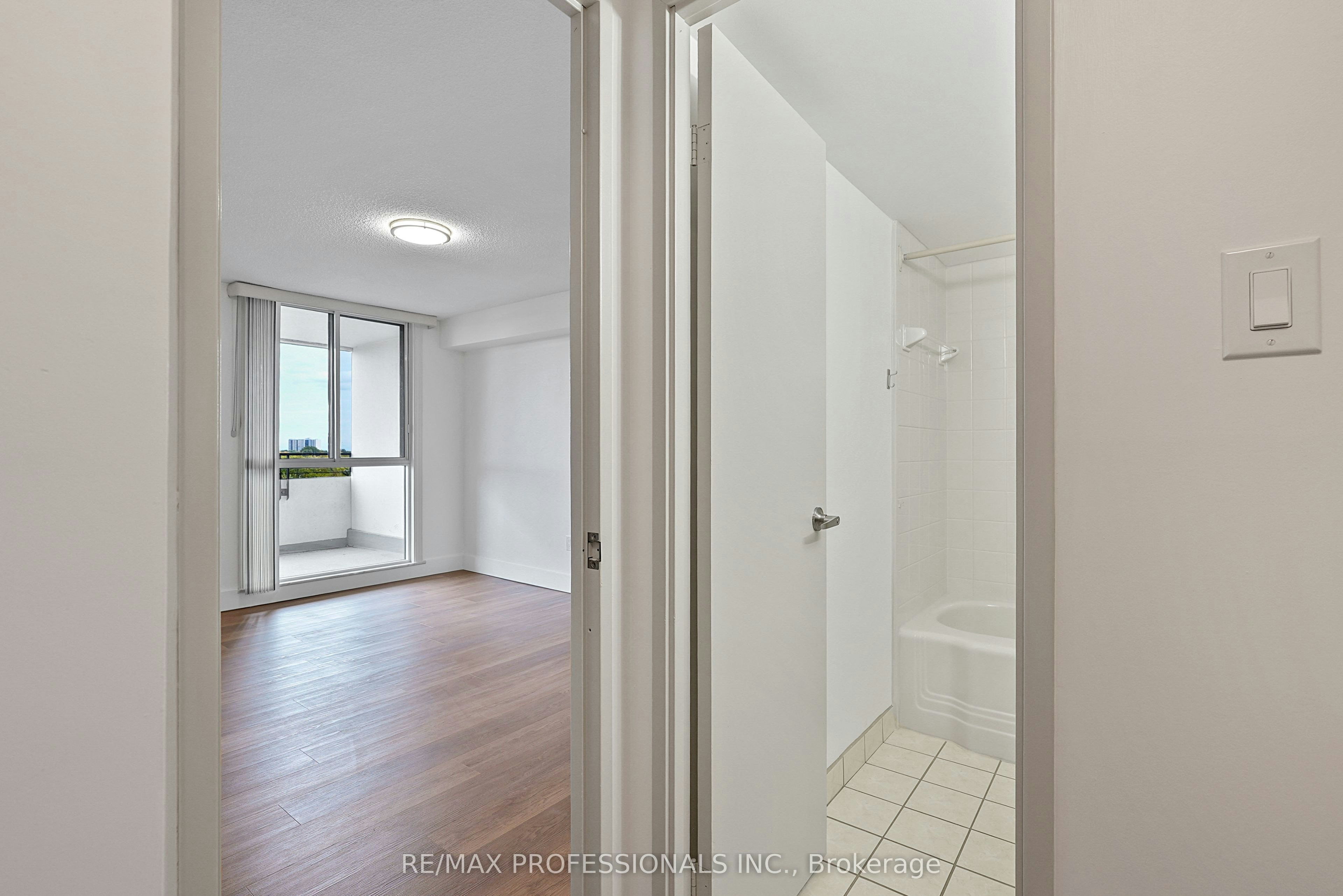510-1320 Mississauga Valley Boulevard, Mississauga, ON, L5A 3S9 - 23