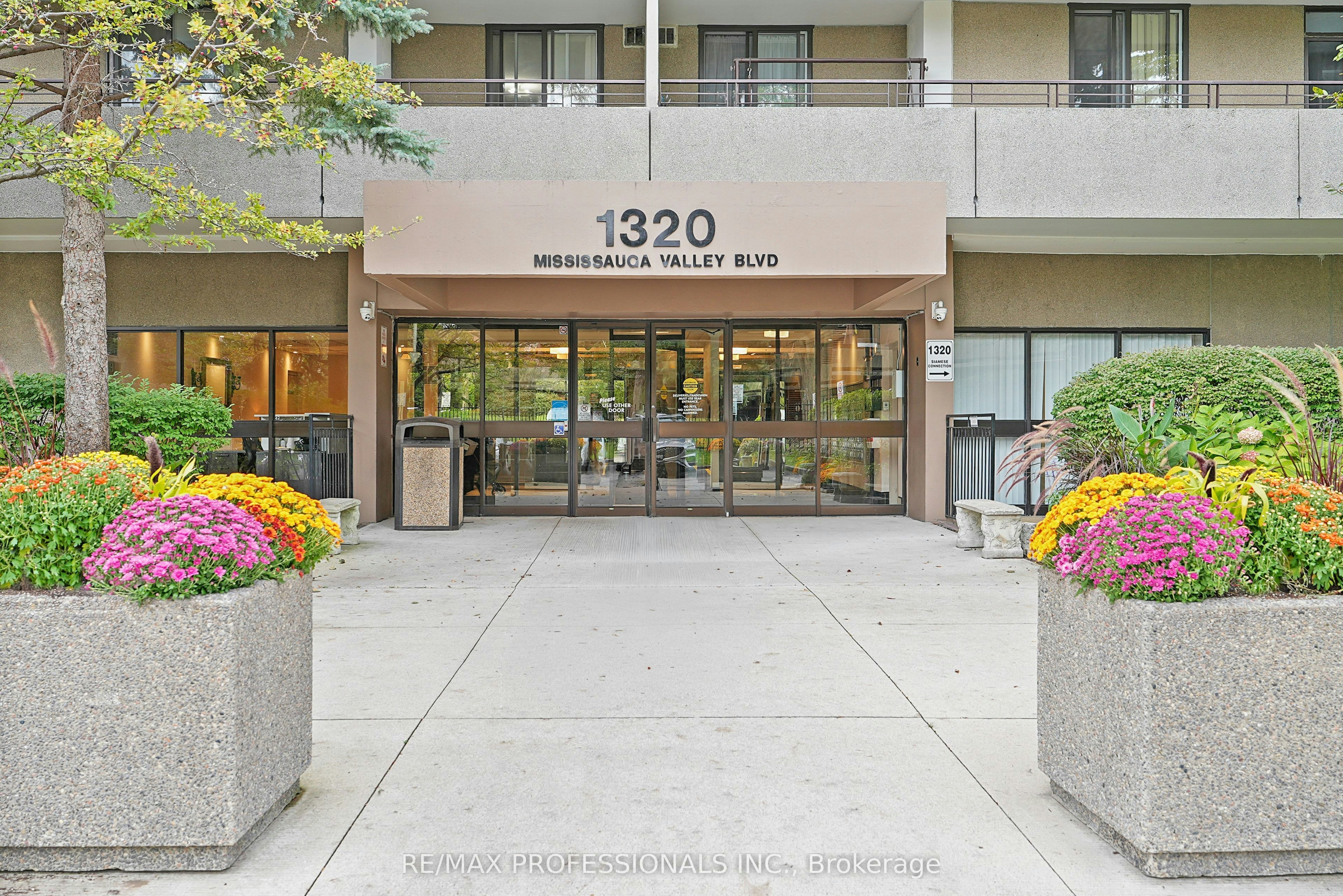 510-1320 Mississauga Valley Boulevard, Mississauga, ON, L5A 3S9 - 2