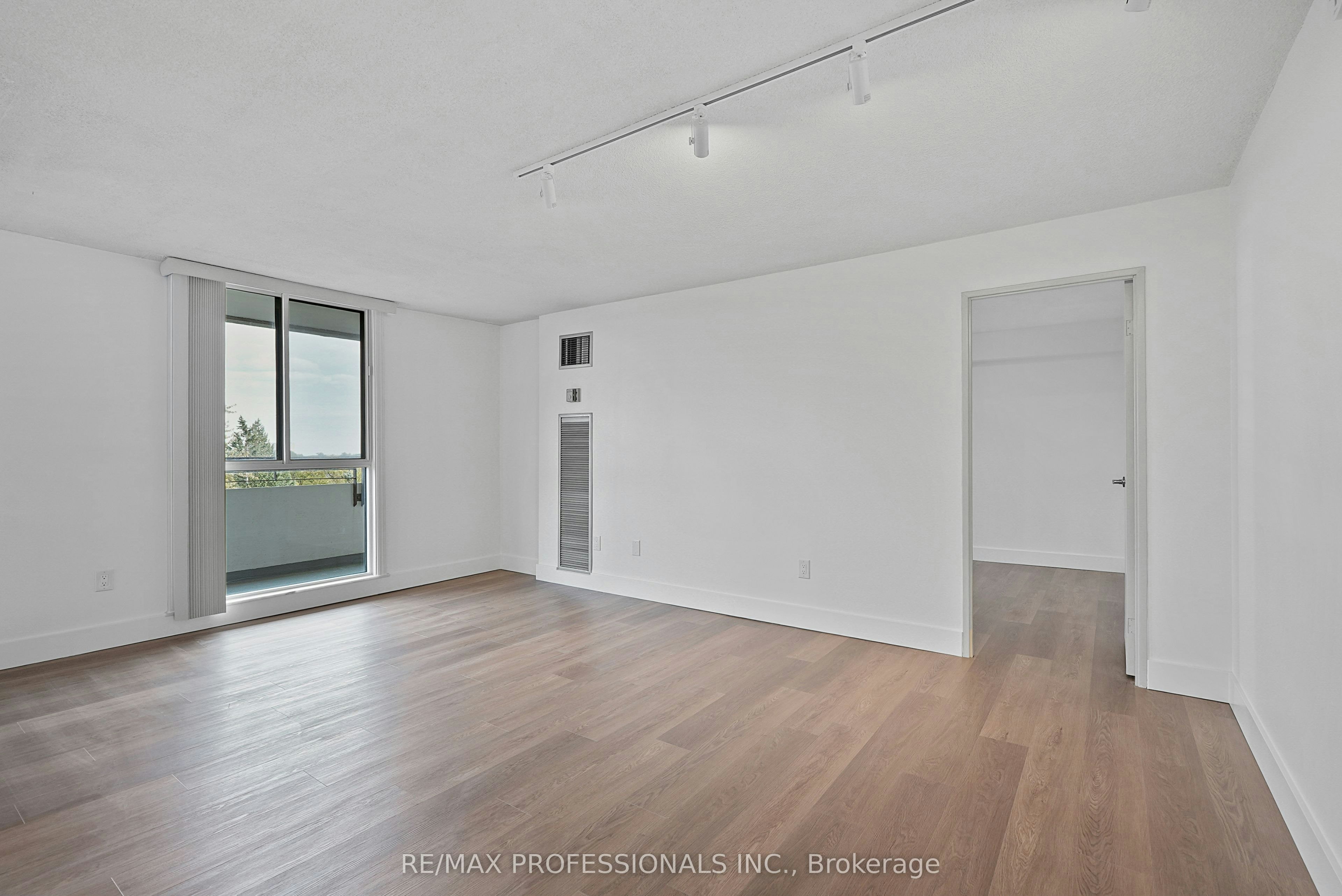 510-1320 Mississauga Valley Boulevard, Mississauga, ON, L5A 3S9 - 6