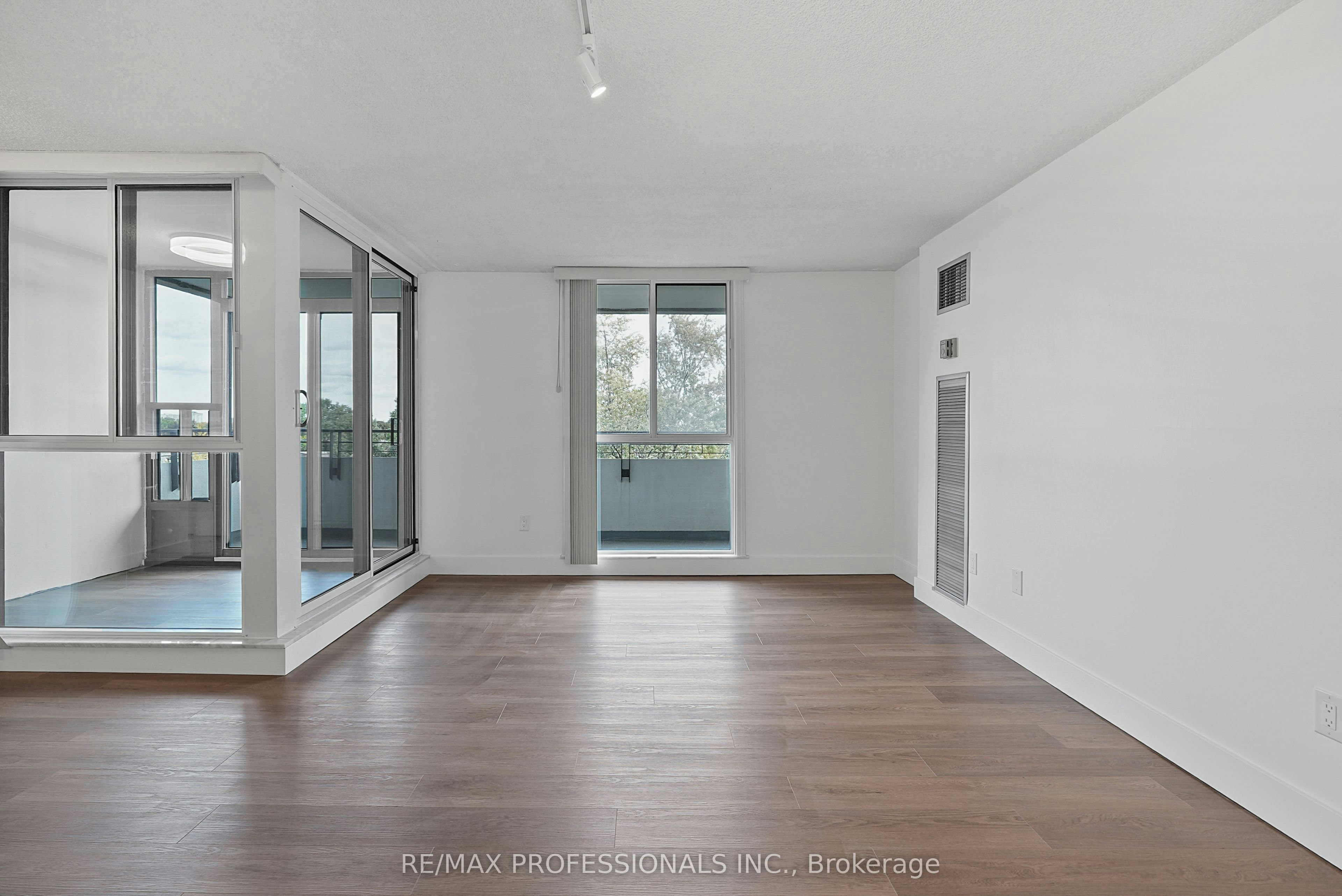510-1320 Mississauga Valley Boulevard, Mississauga, ON, L5A 3S9 - 7