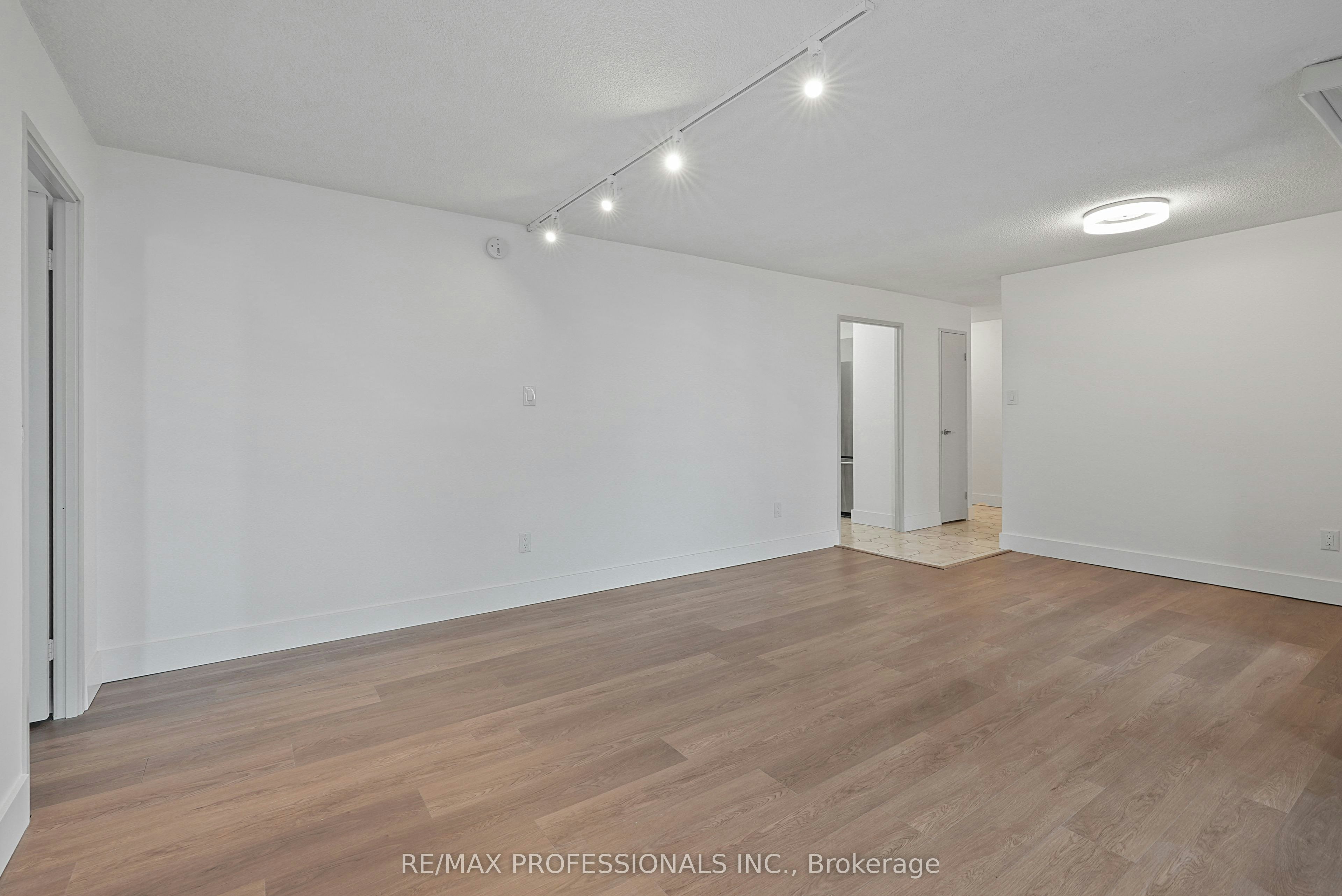 510-1320 Mississauga Valley Boulevard, Mississauga, ON, L5A 3S9 - 11