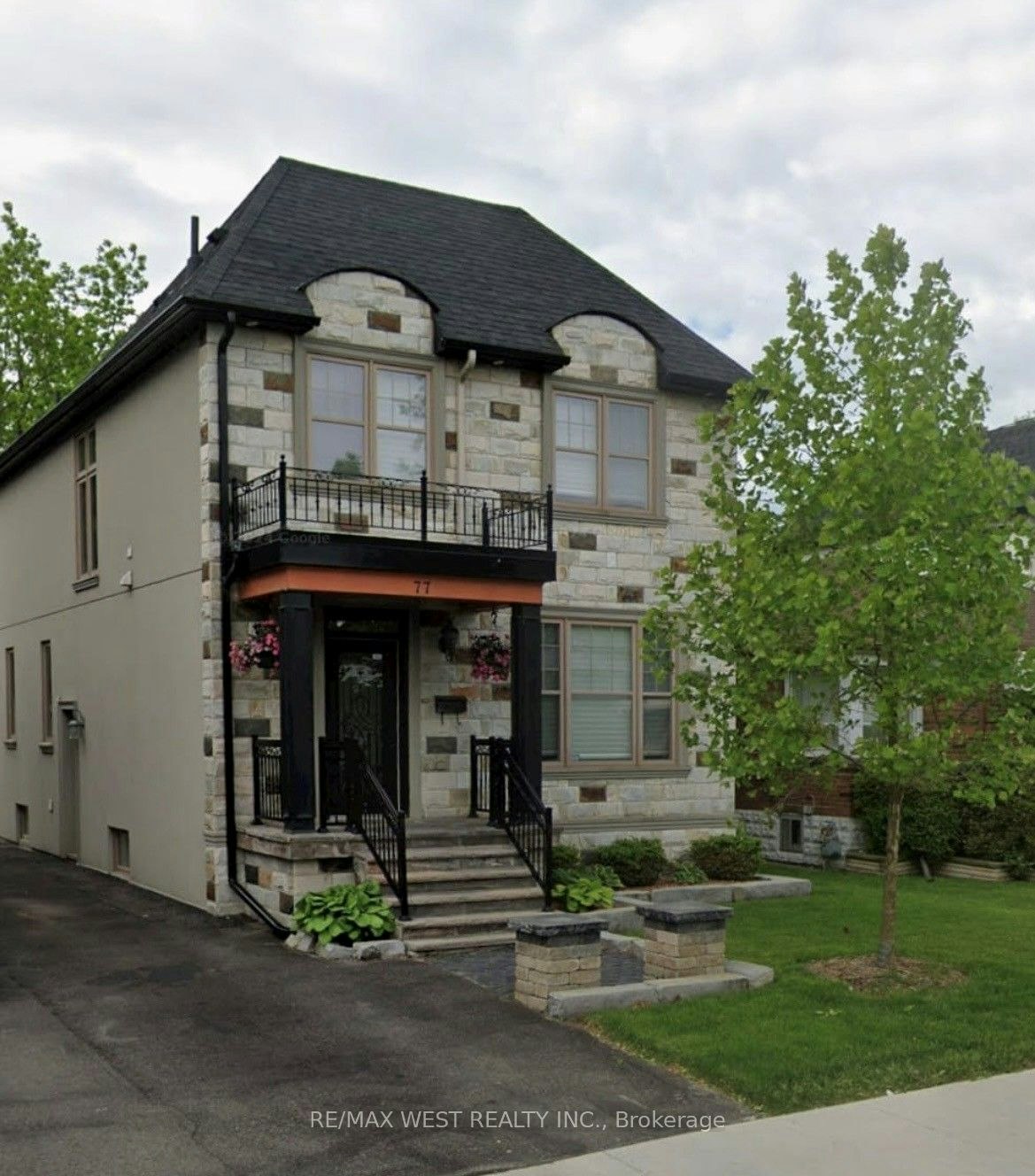 Lower-77 Murrie Street, Toronto, ON, M8V 1X6