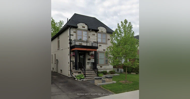 Lower-77 Murrie Street, Toronto, ON, M8V 1X6