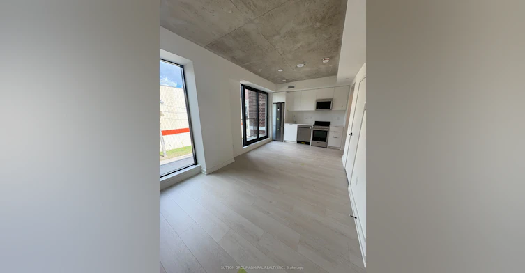 313-1 Vine Avenue, Toronto, ON, M6P 0C8 - 4