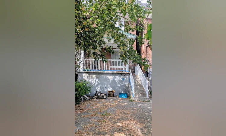 160 Rosemount Avenue