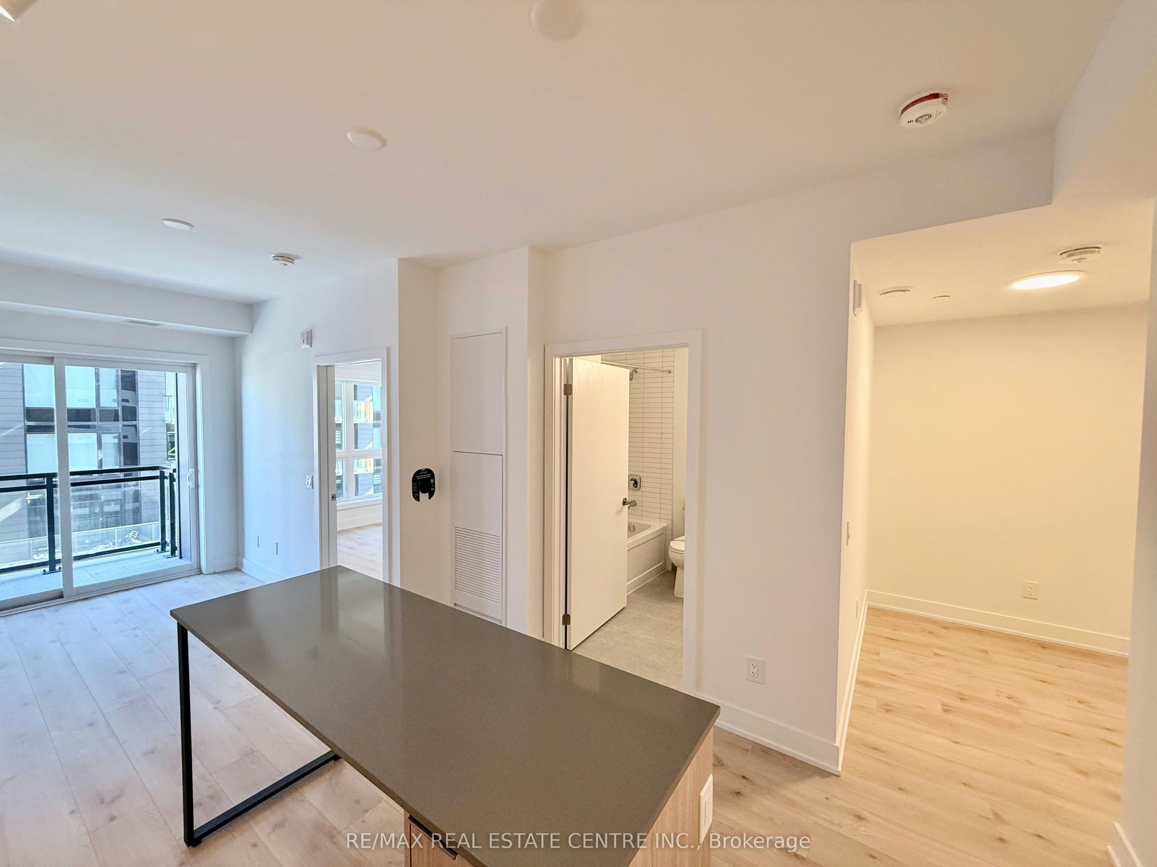 411-3008 William Cutmore Boulevard, Oakville, ON, L6H 8A4 - 13
