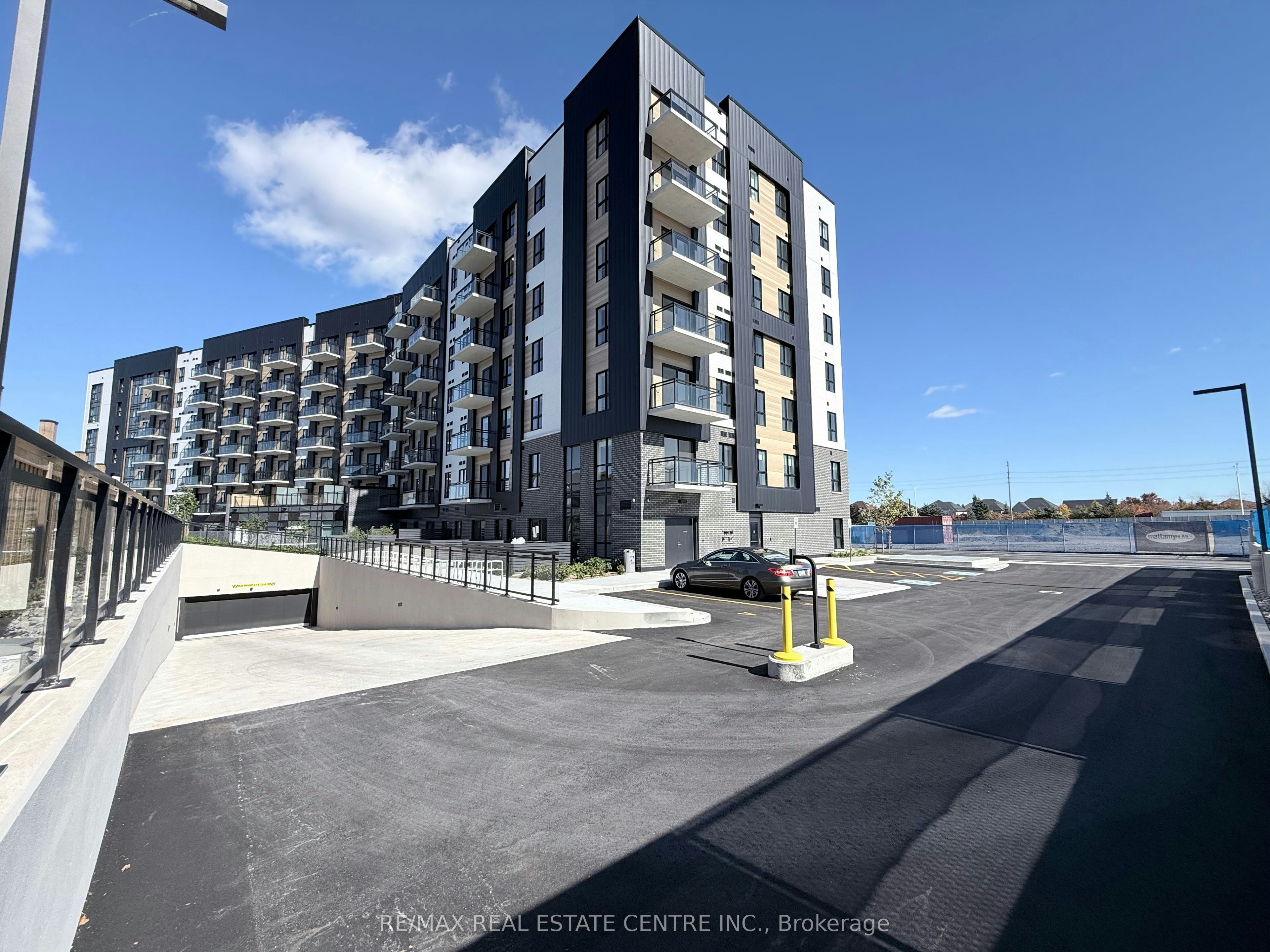 411-3008 William Cutmore Boulevard, Oakville, ON, L6H 8A4 - 32