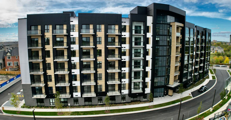 411-3008 William Cutmore Boulevard, Oakville, ON, L6H 8A4 - 2
