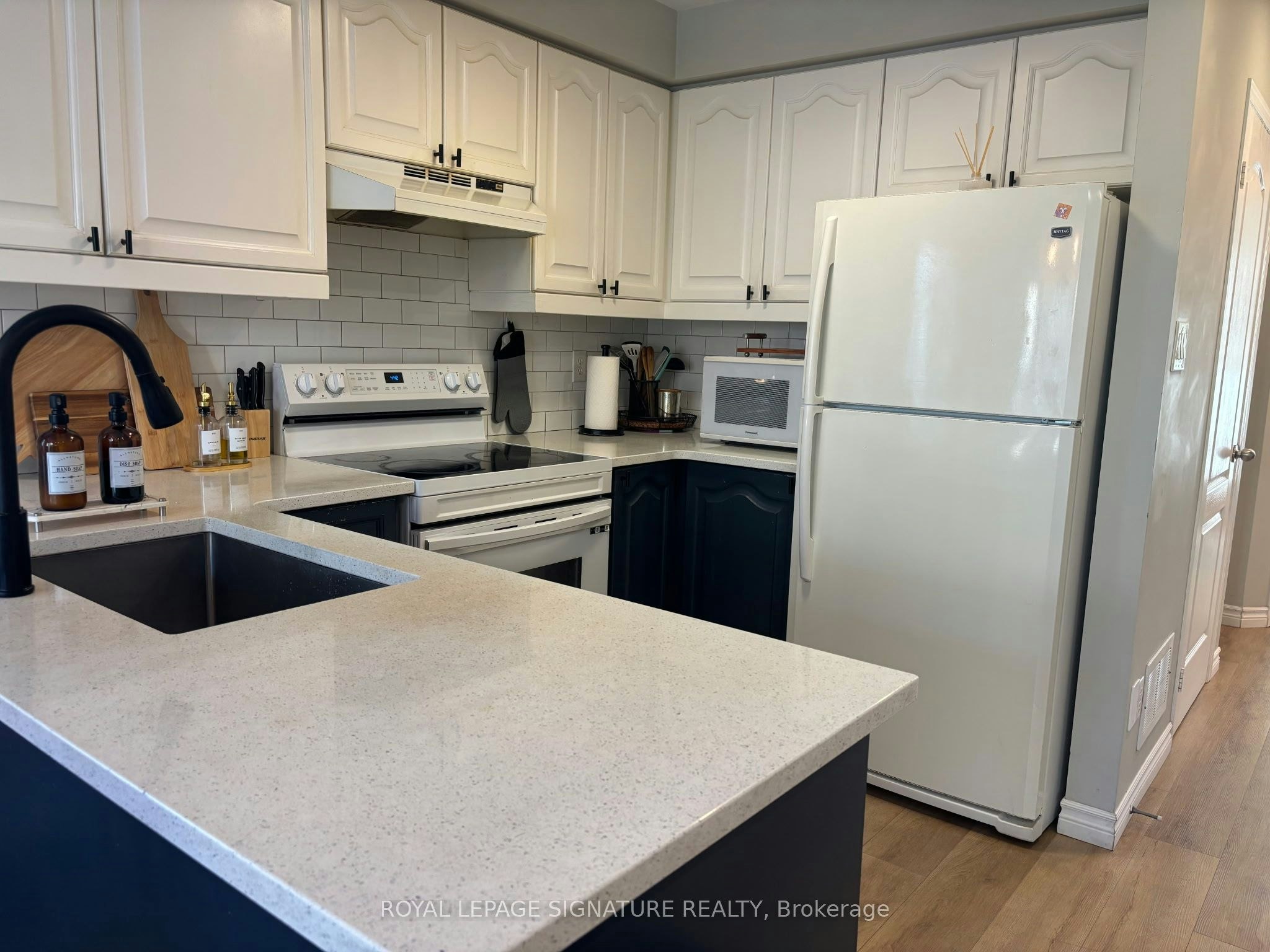 2112 Glenhampton Road, Oakville, ON, L6M 3X1 - 17