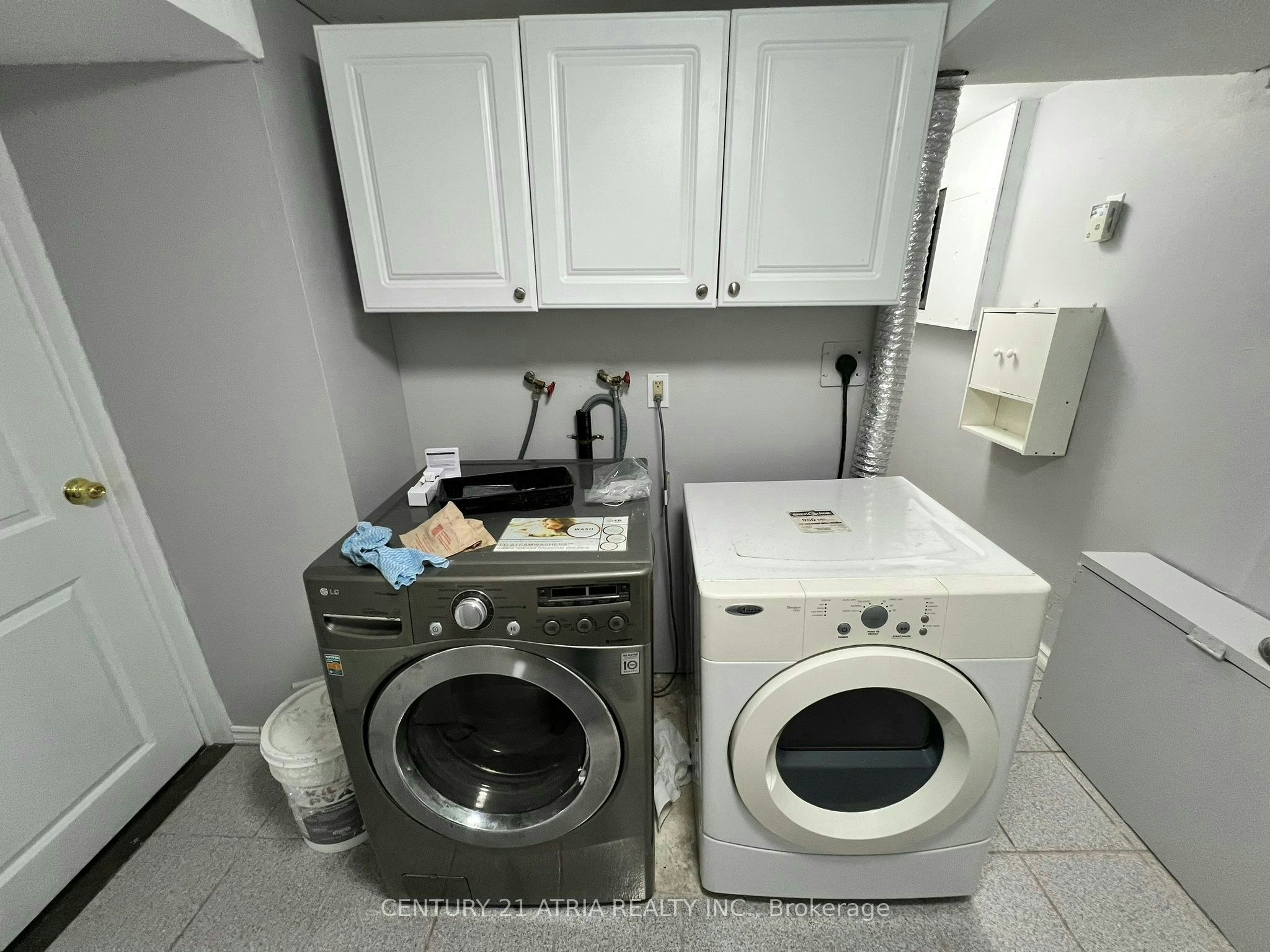 Lower-39 Frankton Crescent, Toronto, ON, M3J 1C2 - 7