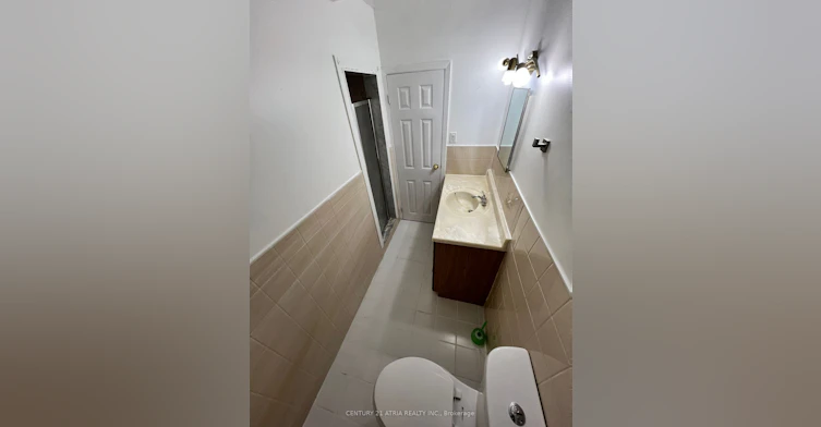 Lower-39 Frankton Crescent, Toronto, ON, M3J 1C2 - 8