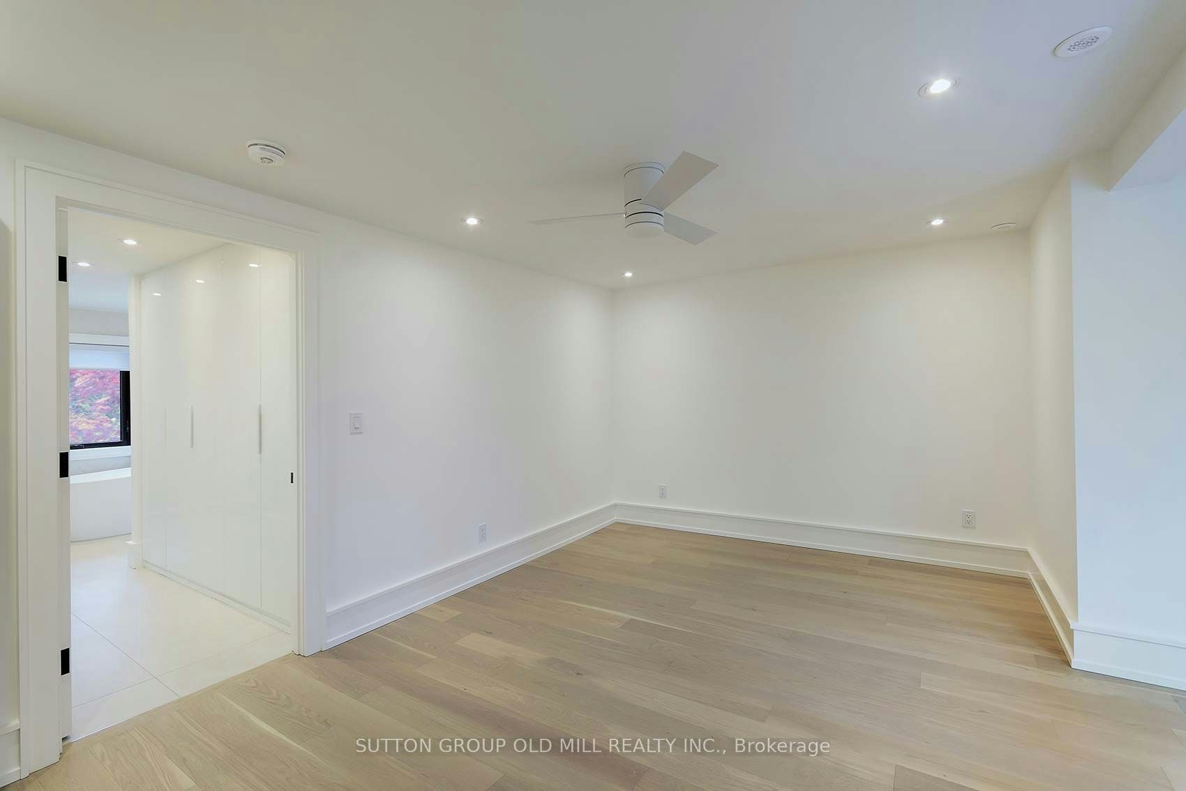 20 The Kingsway N/A, Toronto, ON, M8X 2T1 - 20