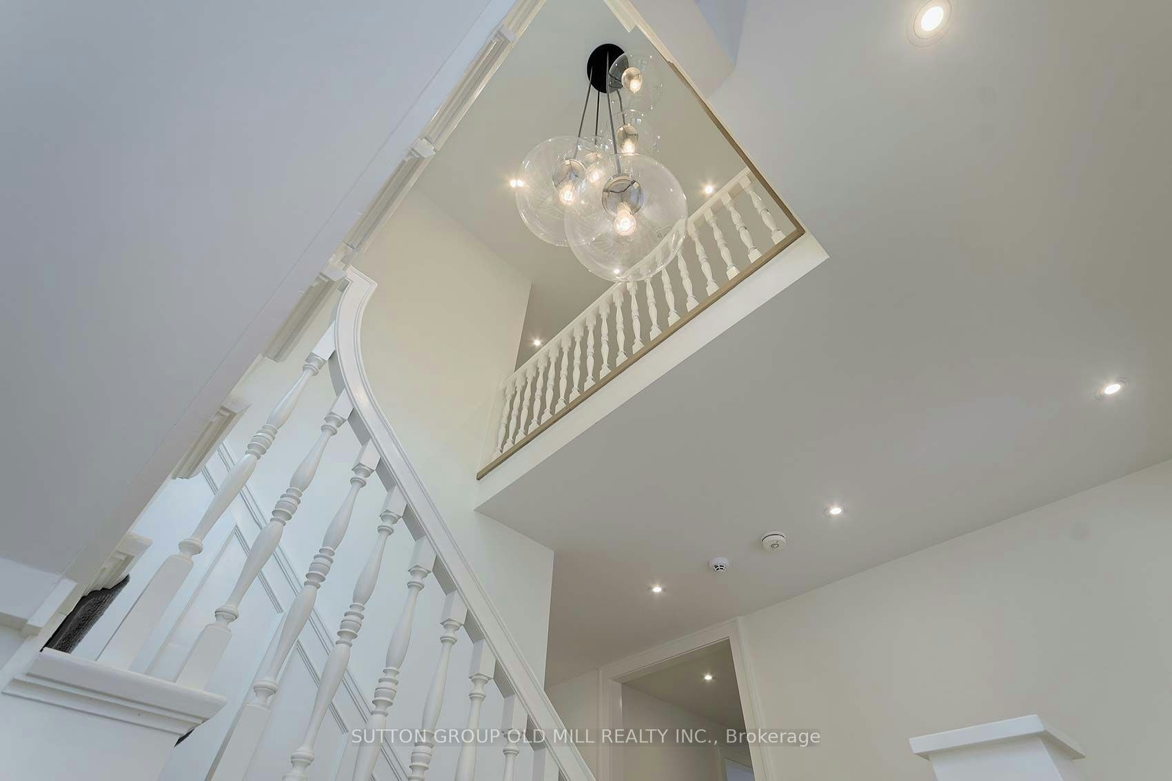 20 The Kingsway N/A, Toronto, ON, M8X 2T1 - 35
