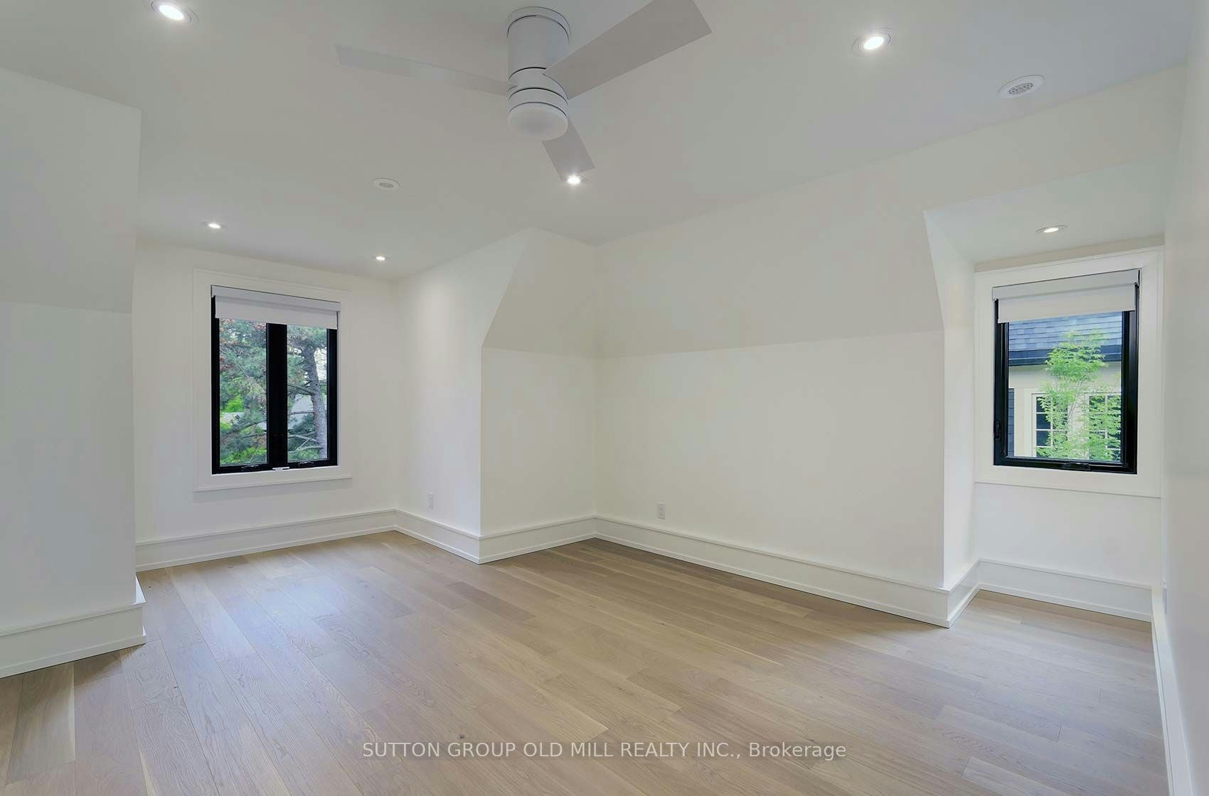 20 The Kingsway N/A, Toronto, ON, M8X 2T1 - 28