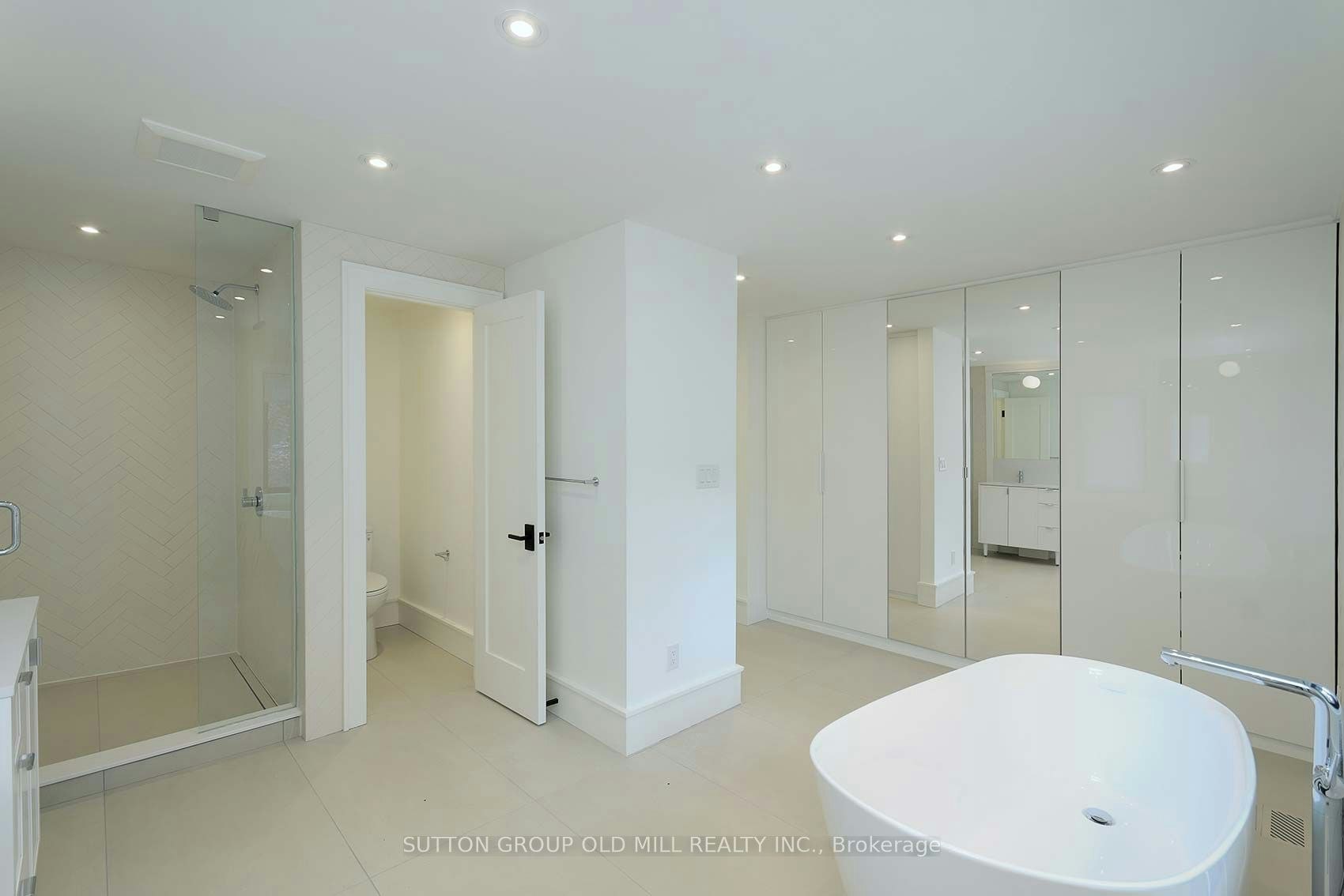 20 The Kingsway N/A, Toronto, ON, M8X 2T1 - 22