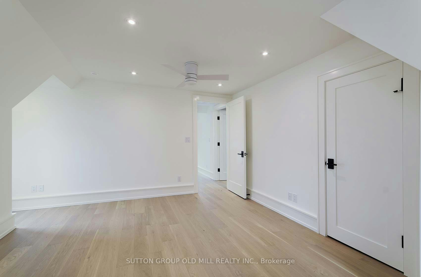 20 The Kingsway N/A, Toronto, ON, M8X 2T1 - 29