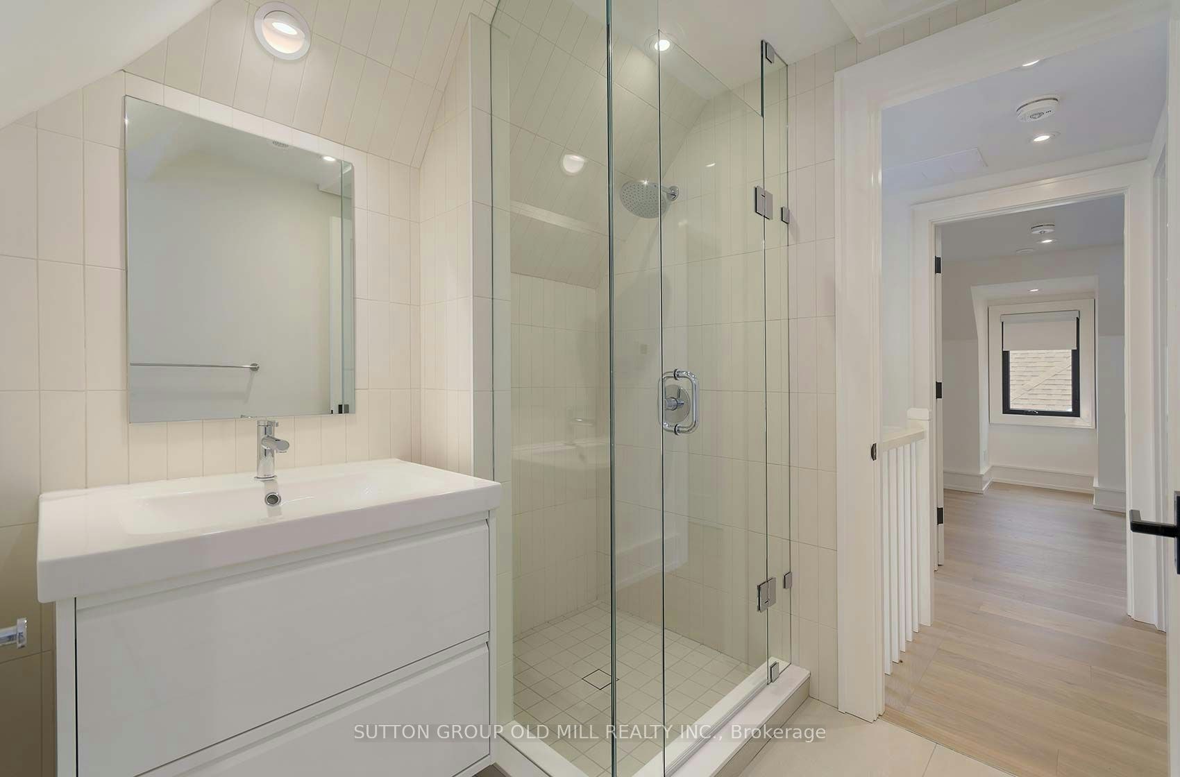 20 The Kingsway N/A, Toronto, ON, M8X 2T1 - 32