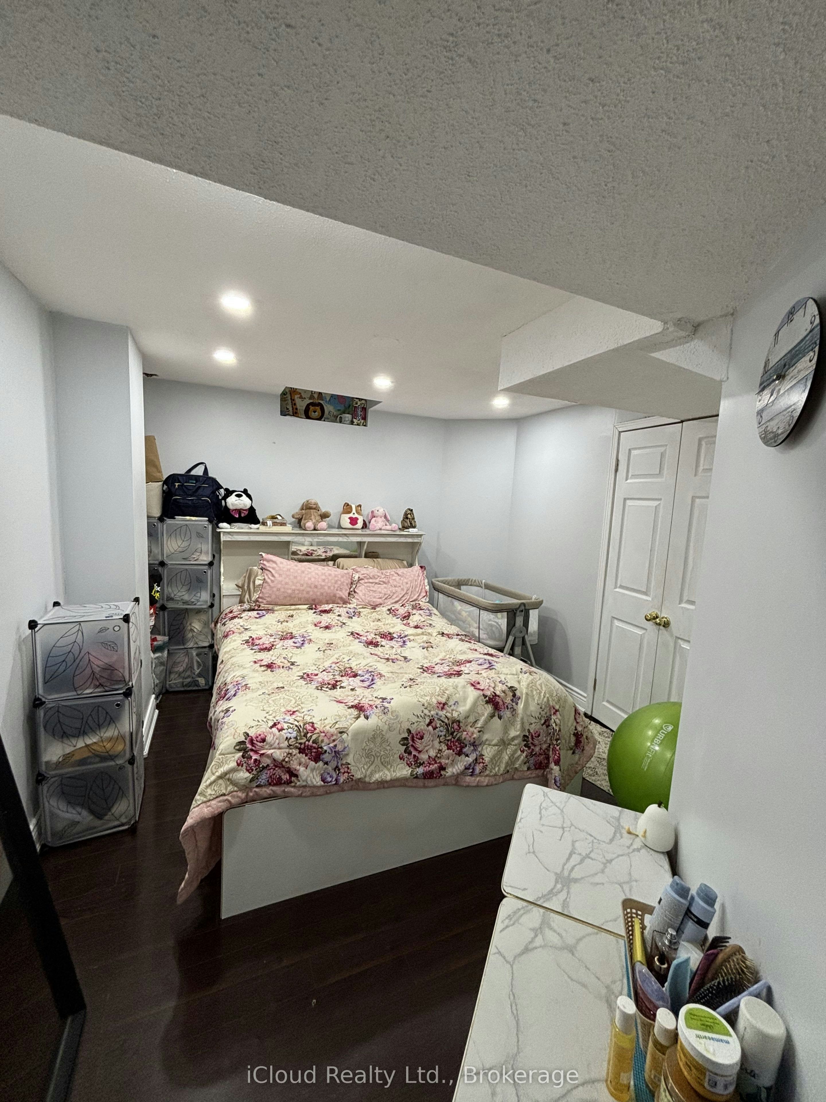 Bsmt-37 Duggan Drive, Brampton, ON, L6Y 4J2 - 4