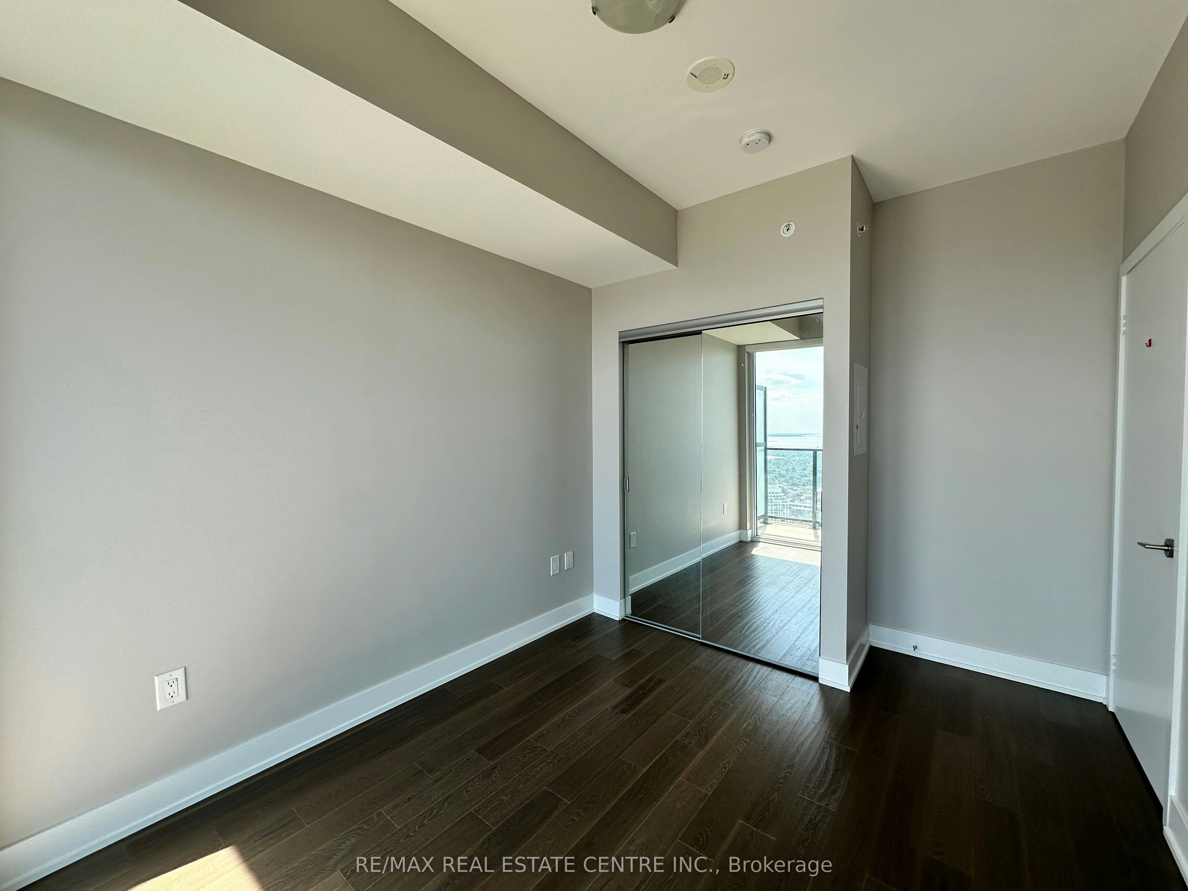 4911-30 Shore Breeze Drive, Toronto, ON, M8V 0J1 - 10