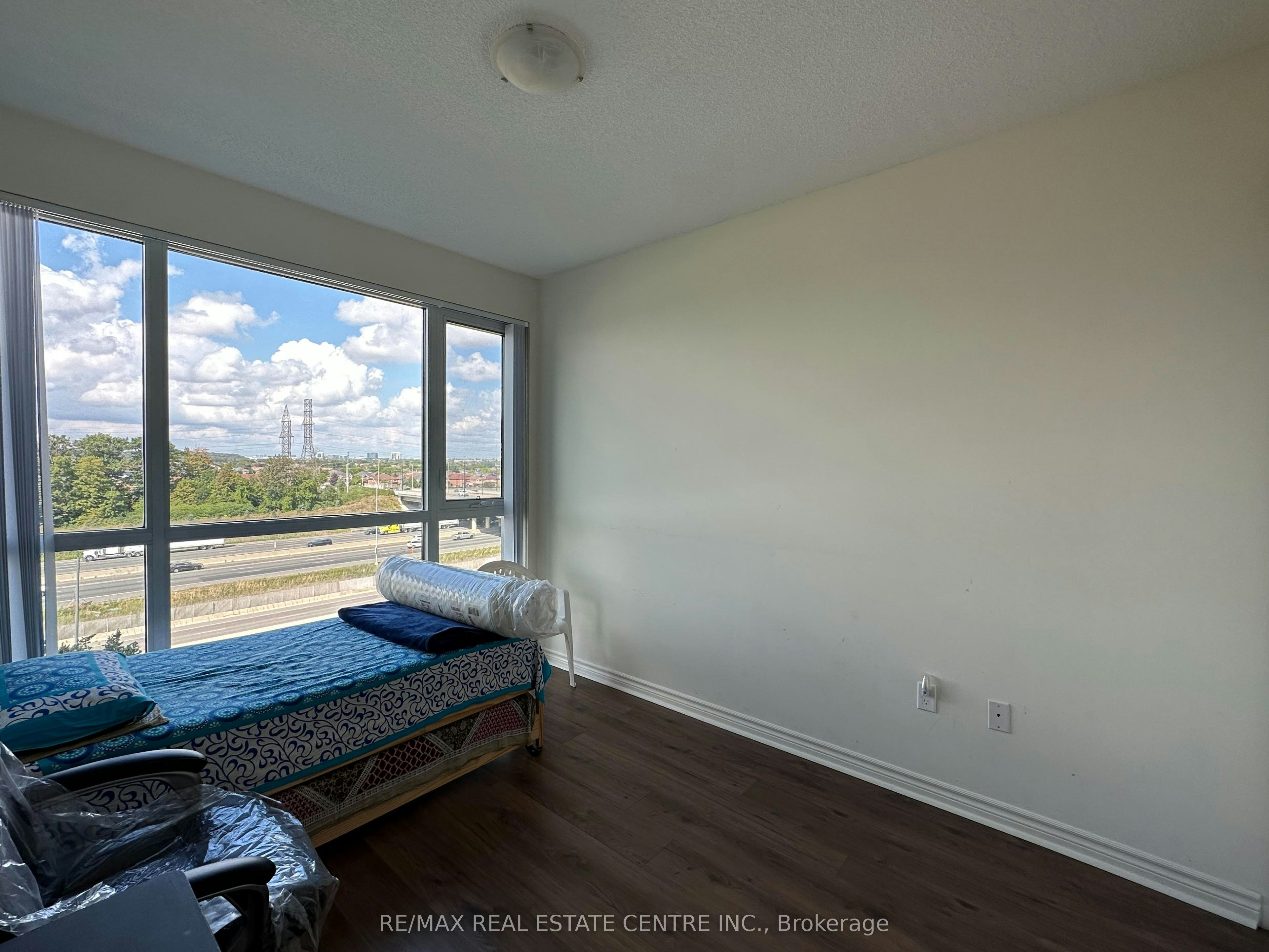 803-349 Rathburn Road, Mississauga, ON, L5B 0G9 - 7