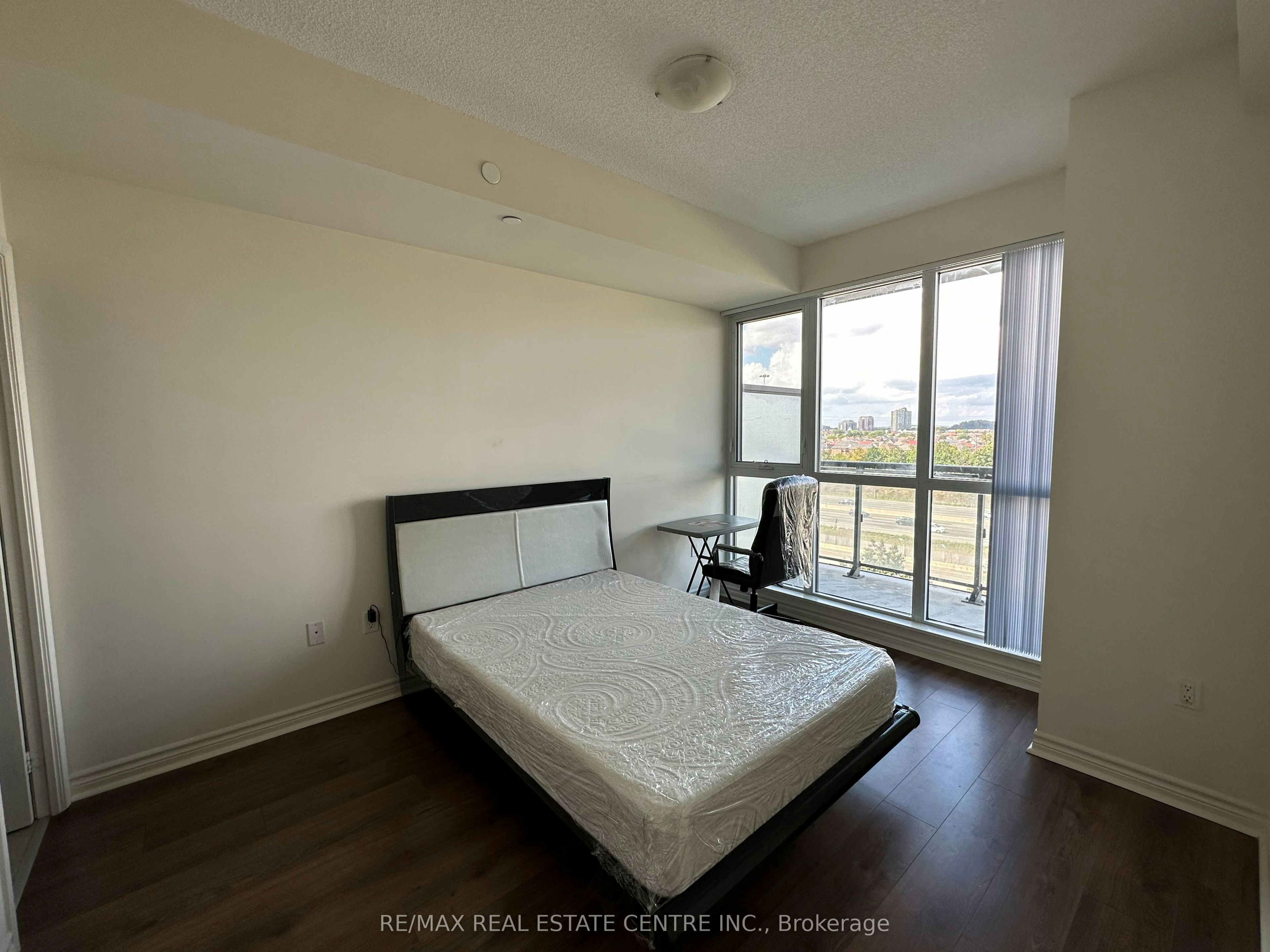 803-349 Rathburn Road, Mississauga, ON, L5B 0G9 - 5