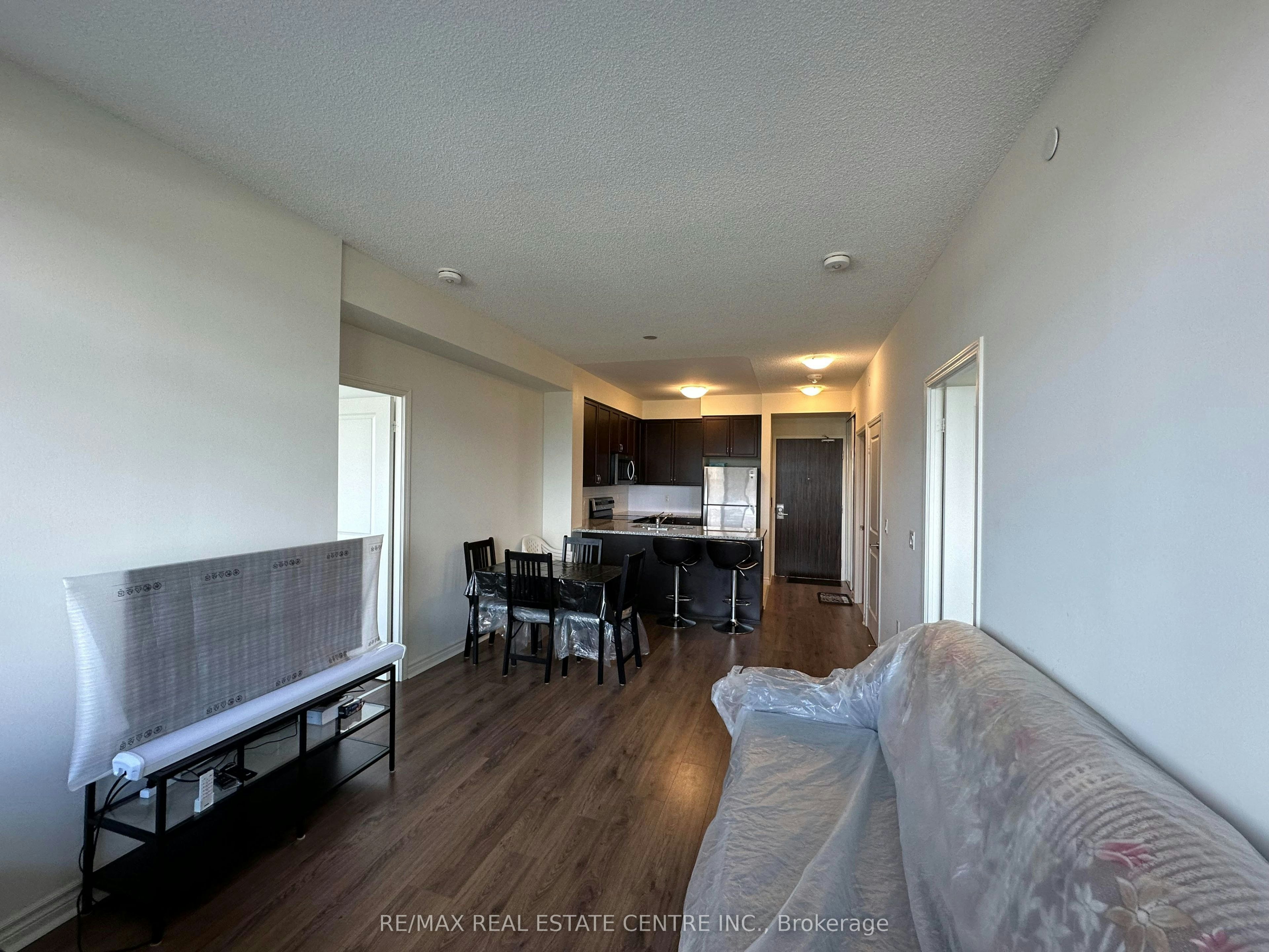803-349 Rathburn Road, Mississauga, ON, L5B 0G9 - 4