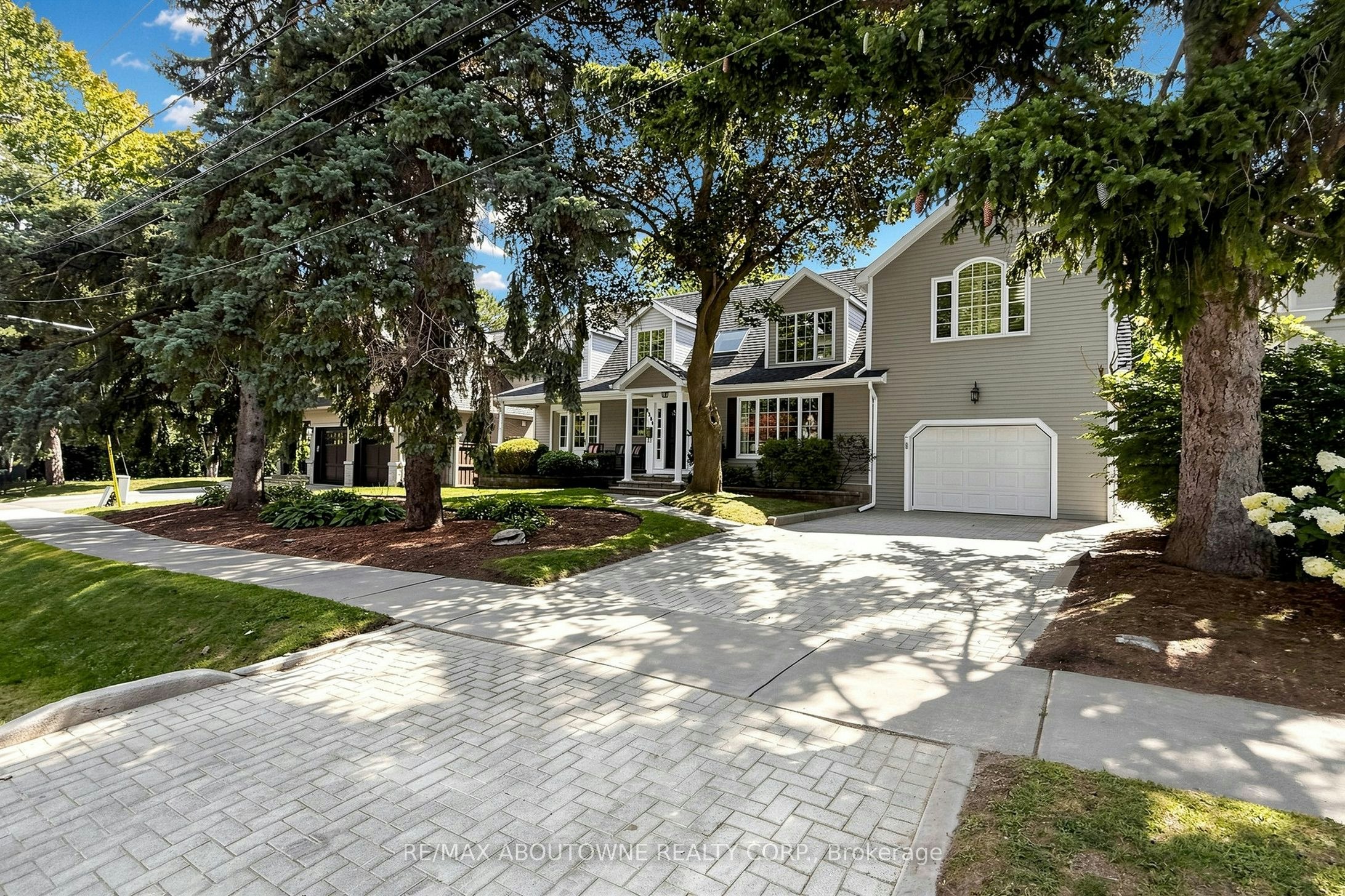 1304 Devon Road, Oakville, ON, L6J 2L8
