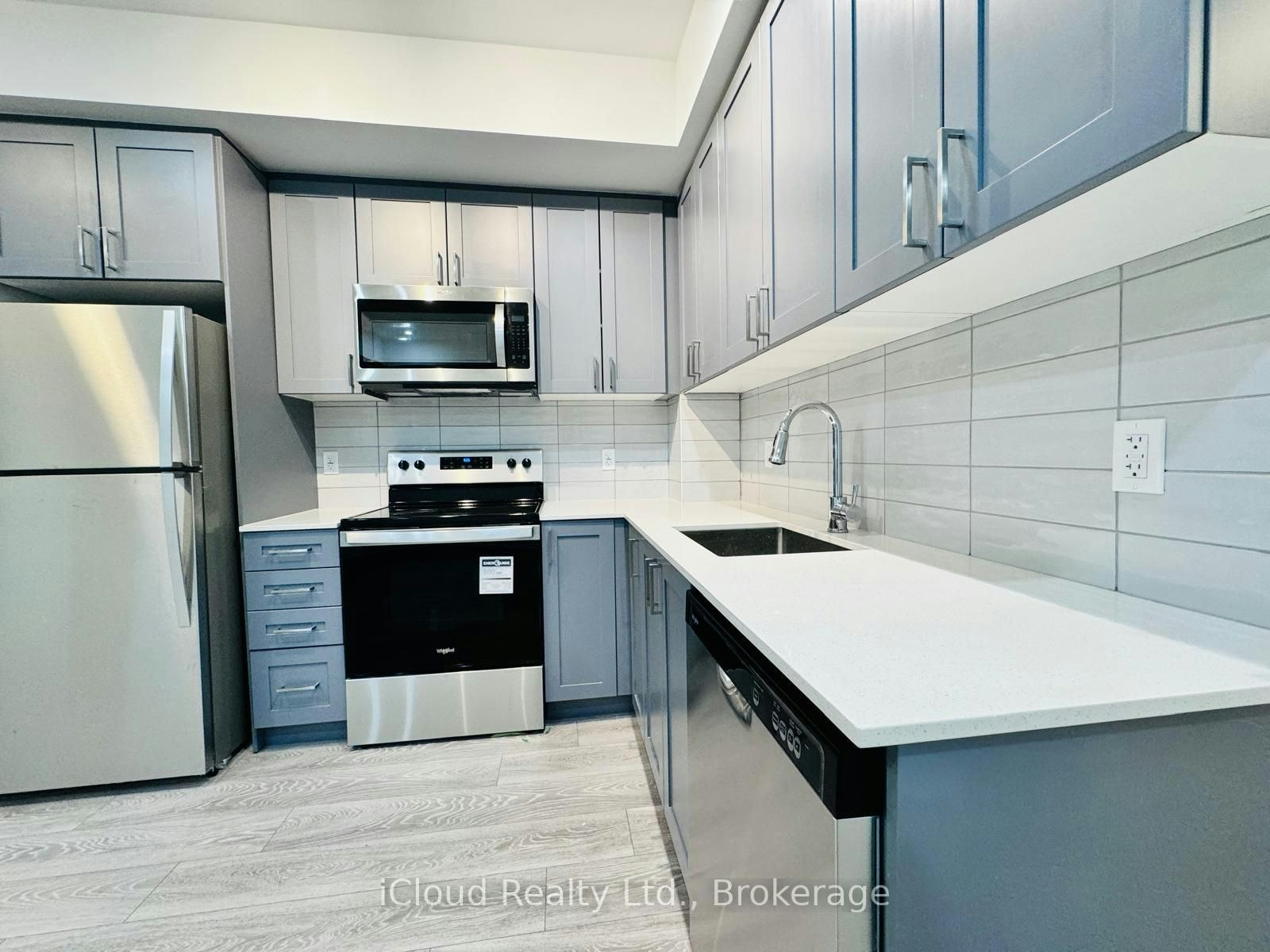 9-4025 Hickory Drive, Mississauga, ON, L4W 1L1 - 6