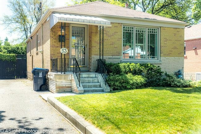 53 Savona Drive, Toronto, ON, M8W 4V2