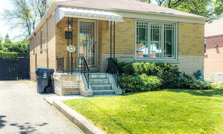 53 Savona Drive