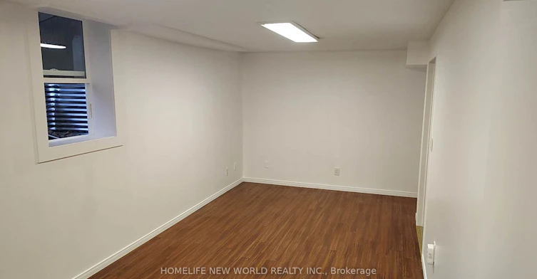 Lower Level-4383 Radisson Crescent, Mississauga, ON, L5M 4C5 - 5